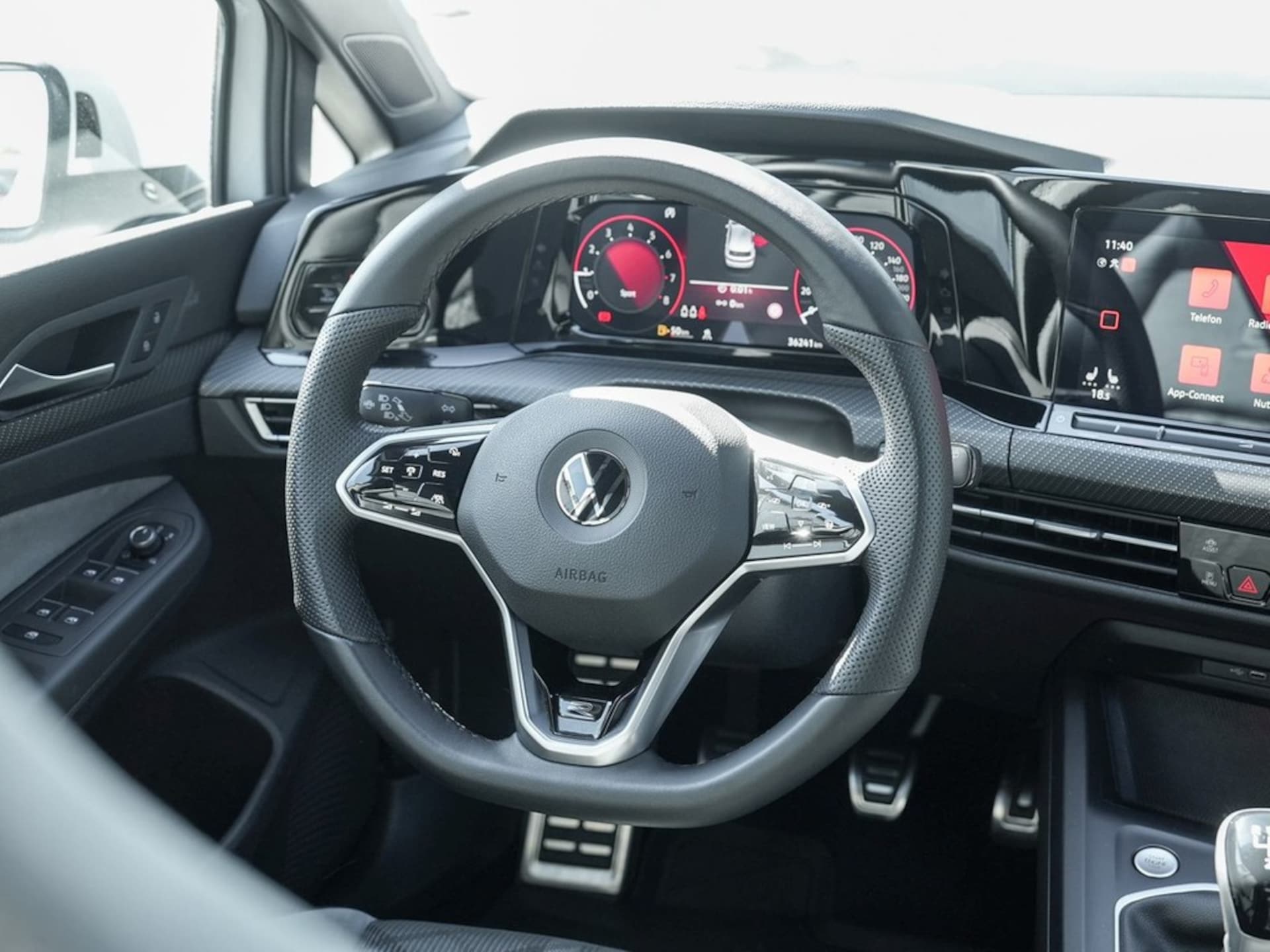 Volkswagen Golf R-Line