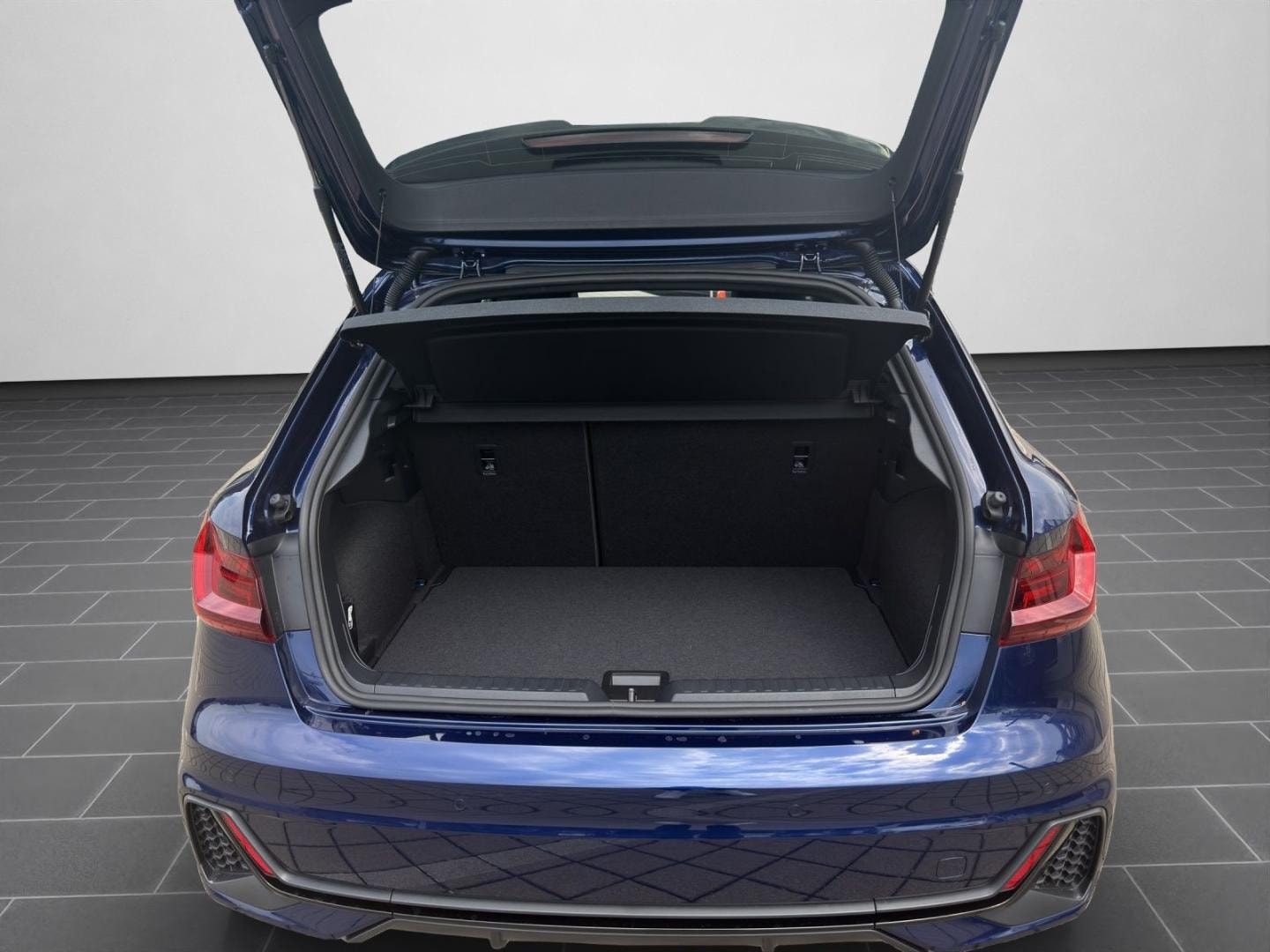 Bild über Audi A1 Sportback S line 30 TFSI S tronic - für weitere Informationen kontaktieren Sie den Audi Partner