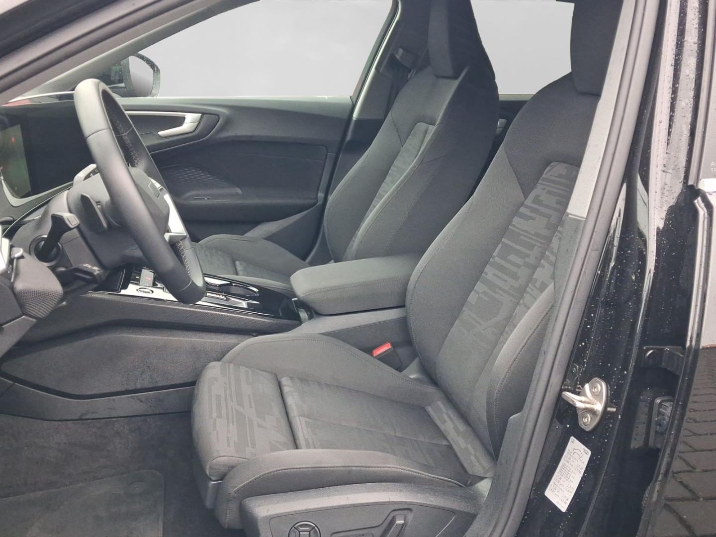 Bild über Audi A5 Avant TFSI 110 kW S tronic - für weitere Informationen kontaktieren Sie den Audi Partner