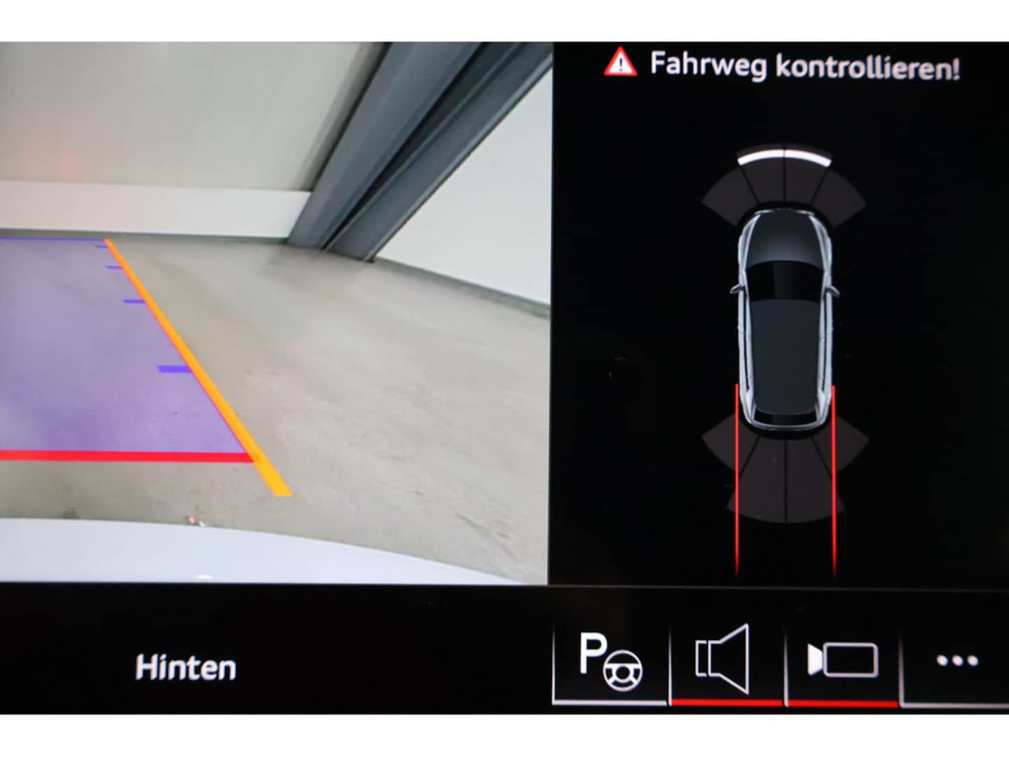 Bild über Audi S3 Sportback TFSI quattro S tronic - für weitere Informationen kontaktieren Sie den Audi Partner
