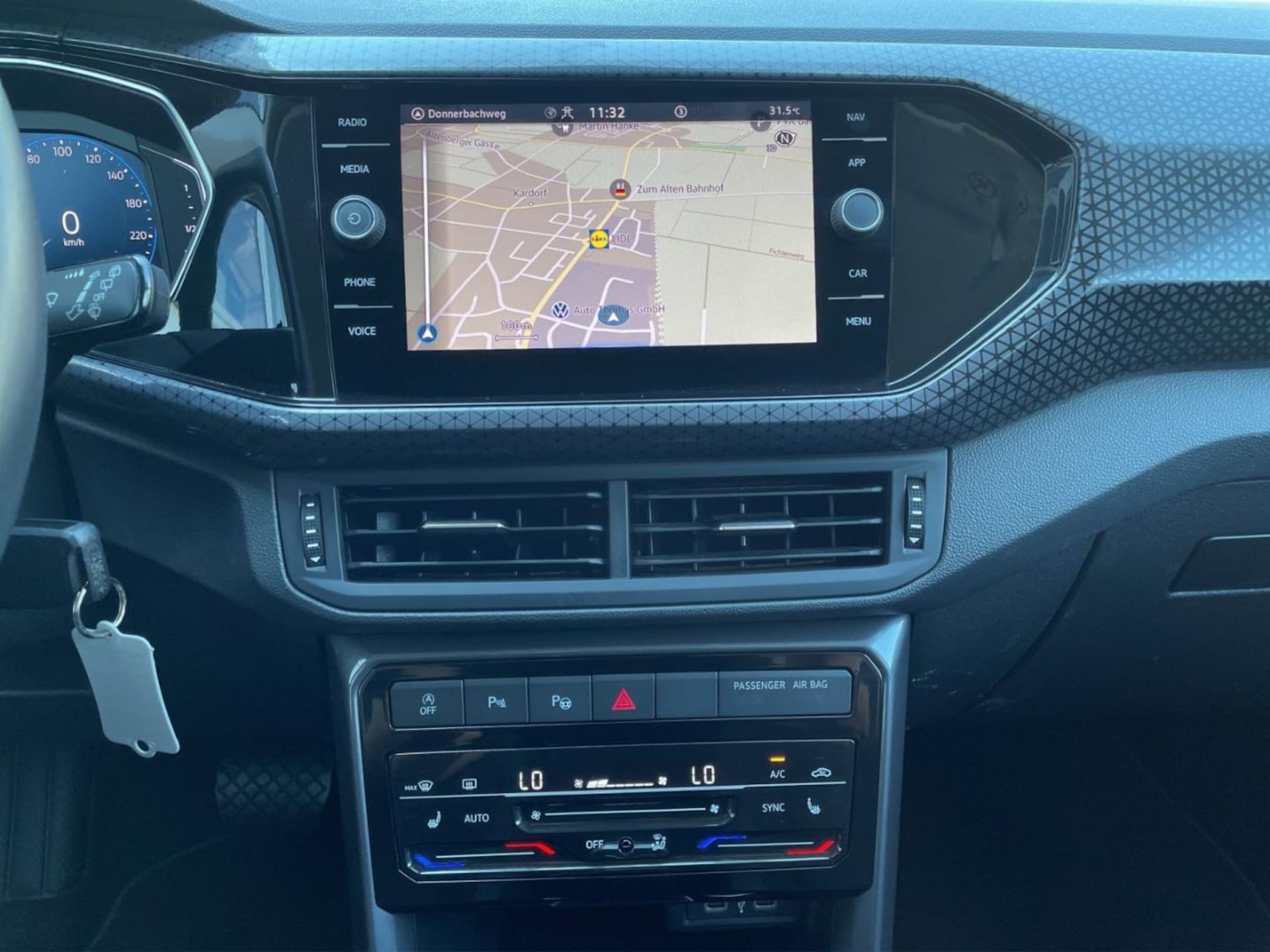 Volkswagen T-Cross Style