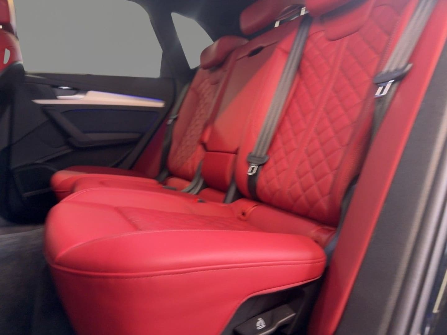 Bild über Audi SQ5 TDI tiptronic - für weitere Informationen kontaktieren Sie den Audi Partner