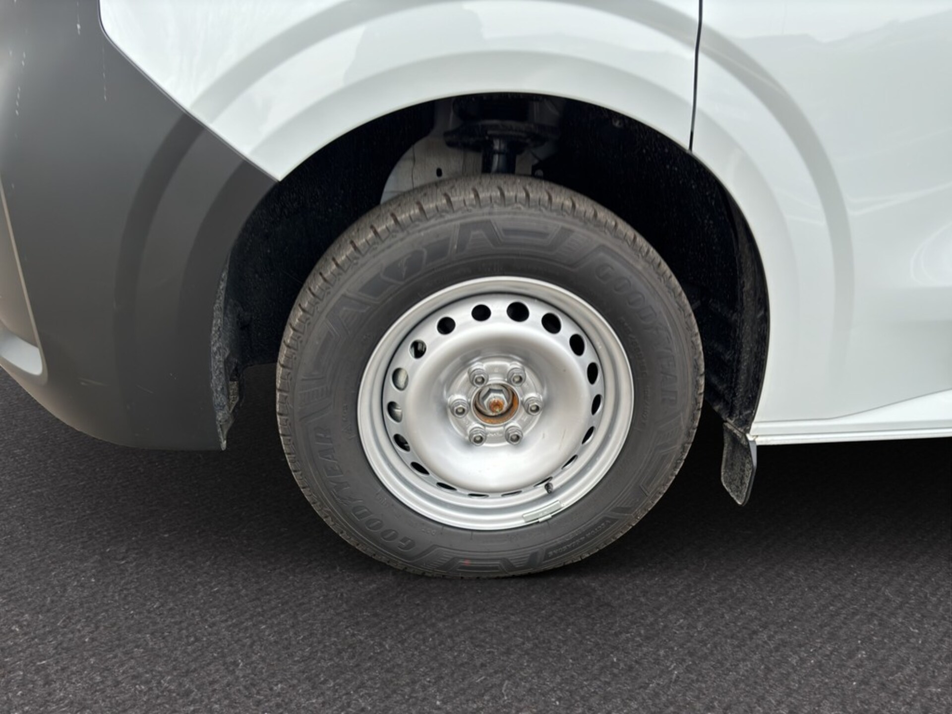 Volkswagen Transporter Kasten kurzer Radstand