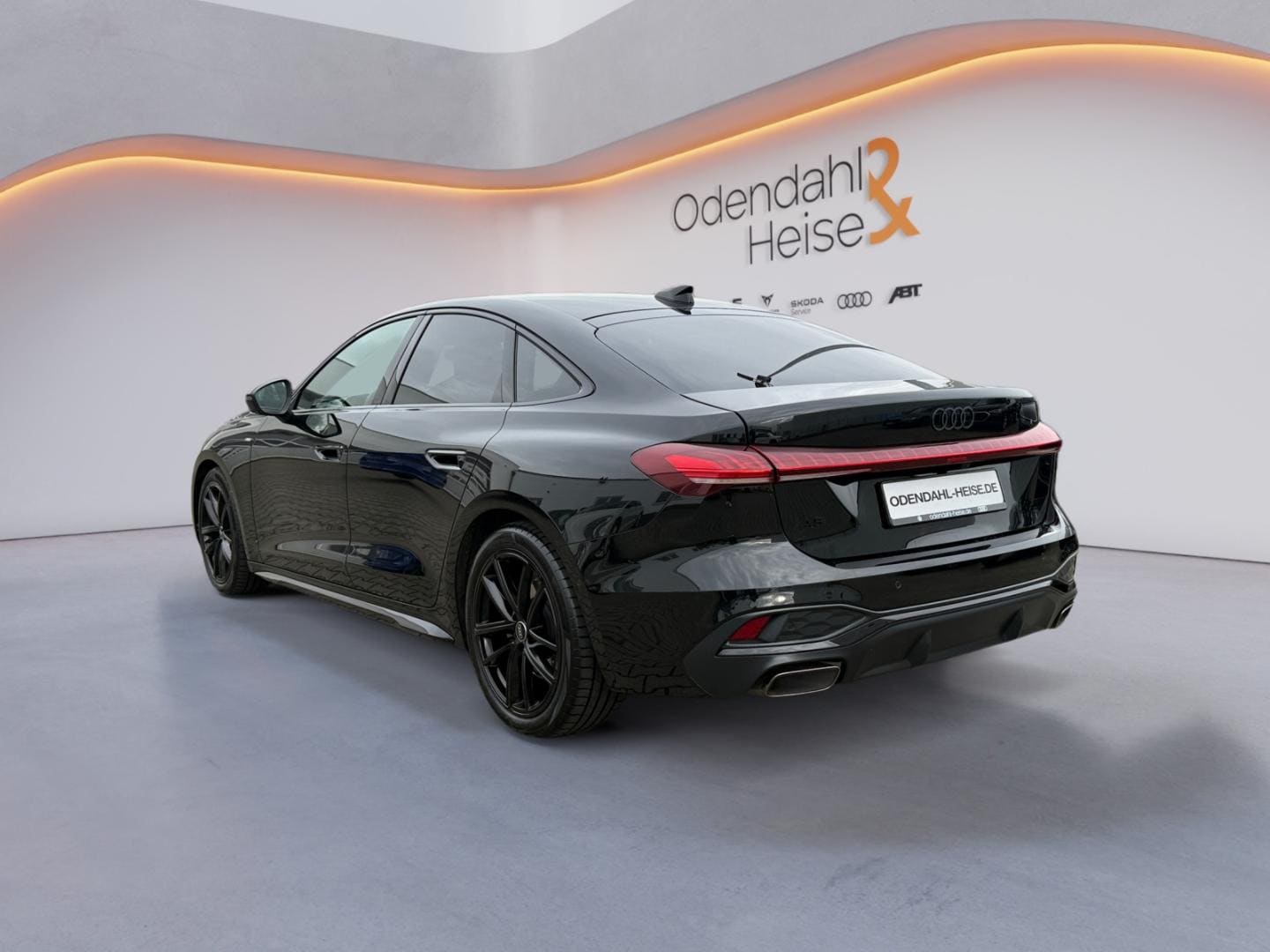 Bild über Audi A5 Limousine TFSI S tronic - für weitere Informationen kontaktieren Sie den Audi Partner