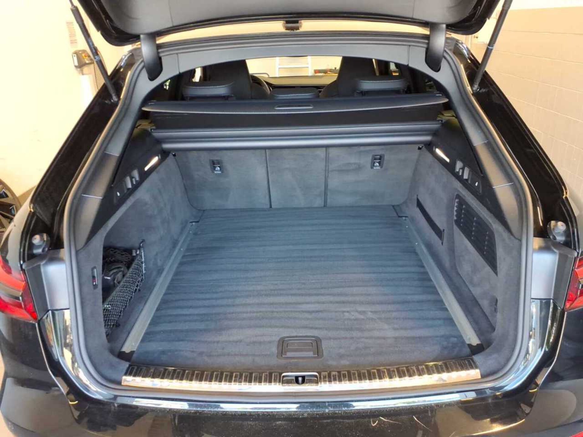 Audi S6 Avant