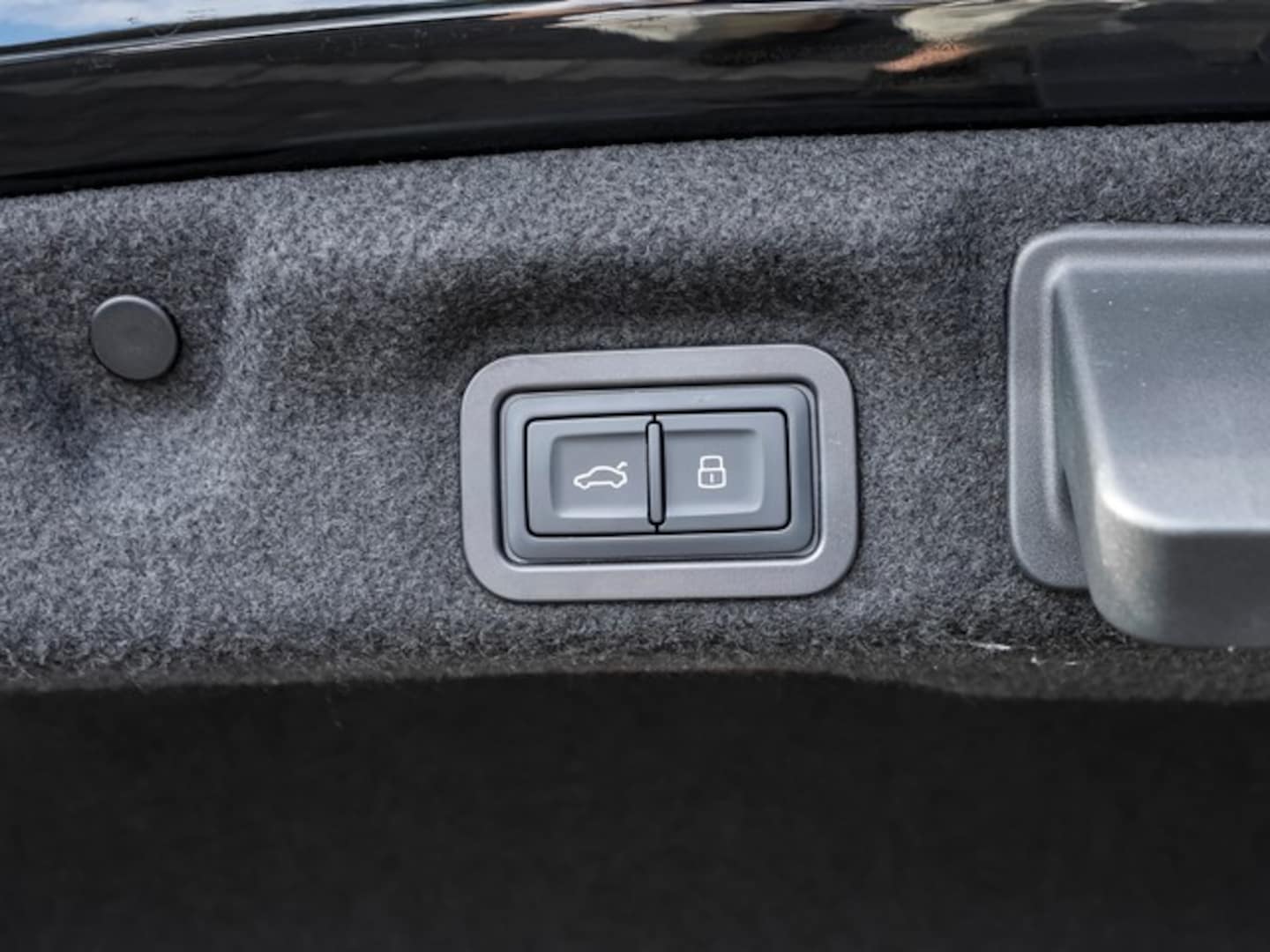 Bild über Audi A6 Limousine TDI quattro 150 kW S tronic - für weitere Informationen kontaktieren Sie den Audi Partner