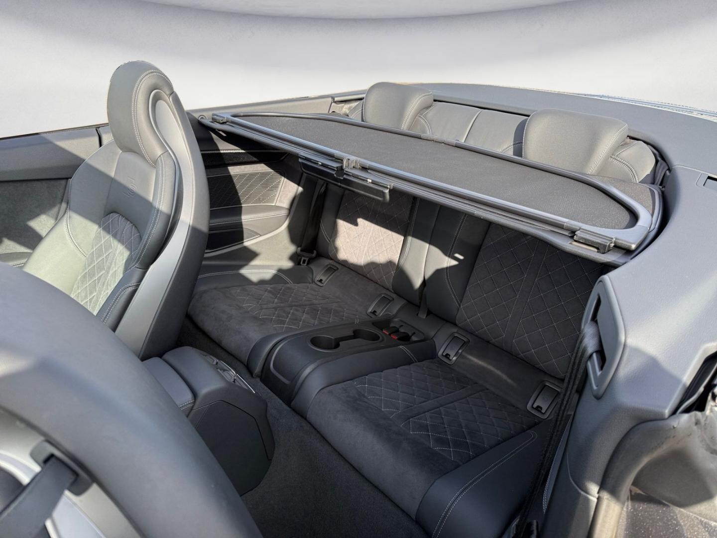 Bild über Audi S5 Cabriolet TFSI quattro tiptronic - für weitere Informationen kontaktieren Sie den Audi Partner