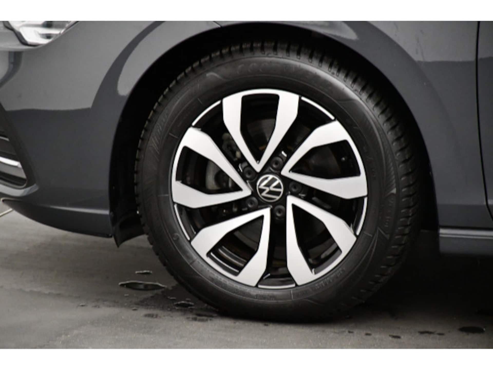 Volkswagen Golf Active