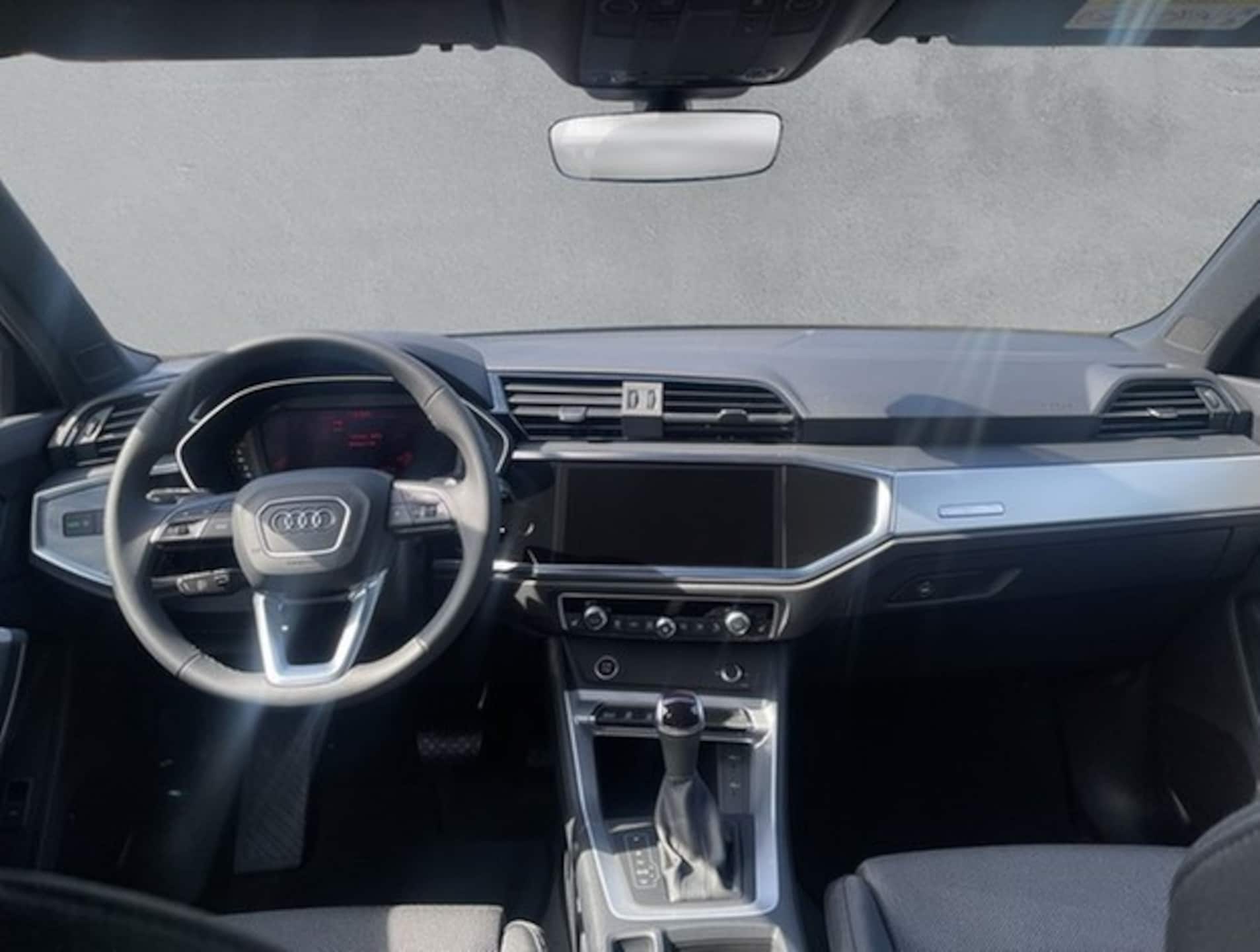 Audi Q3 SUV S line
