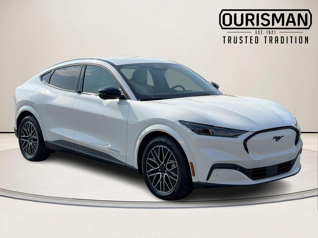 2025 Ford Mustang-Mach-e Premium's photo