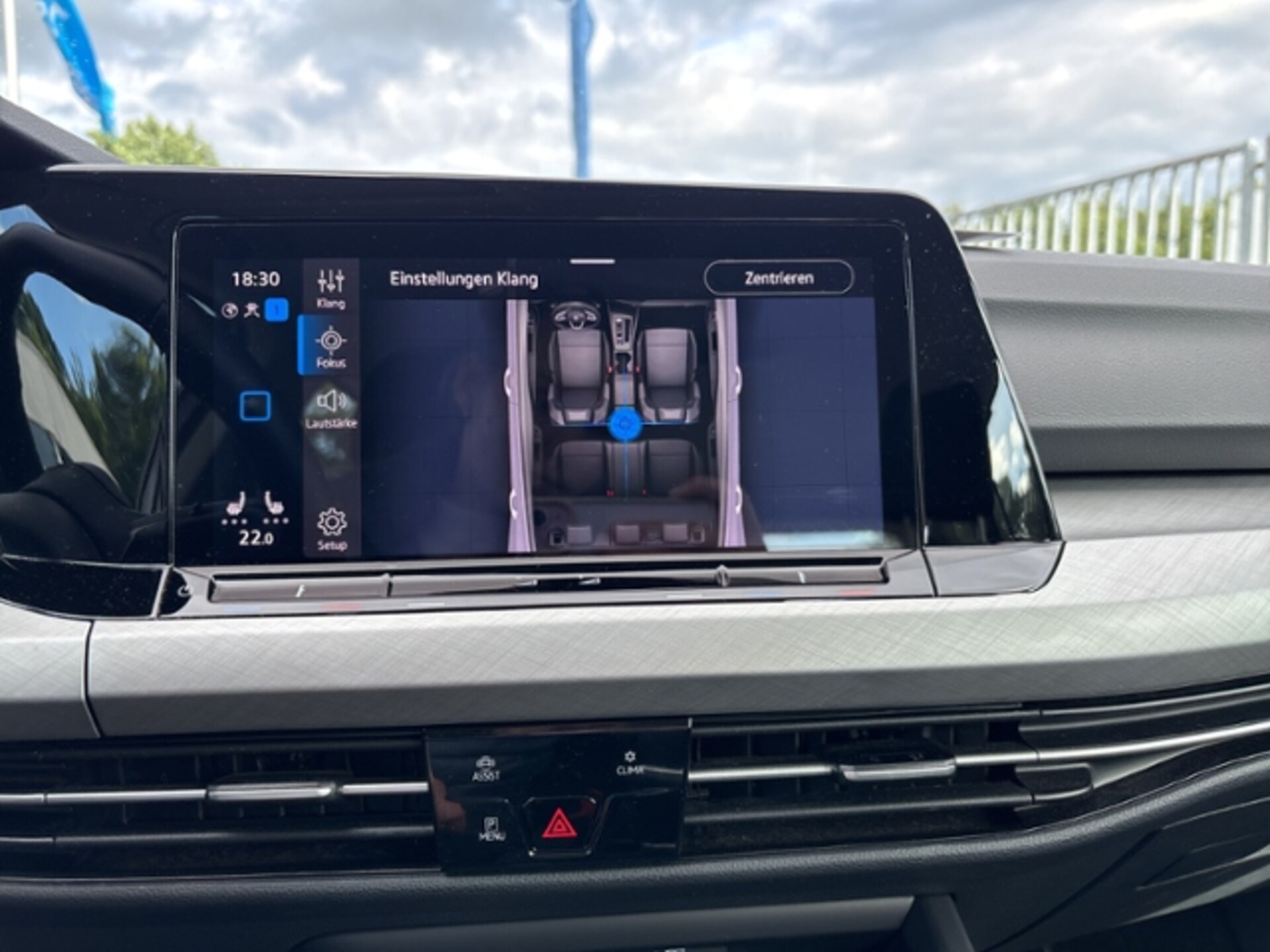 Volkswagen Golf Variant Life