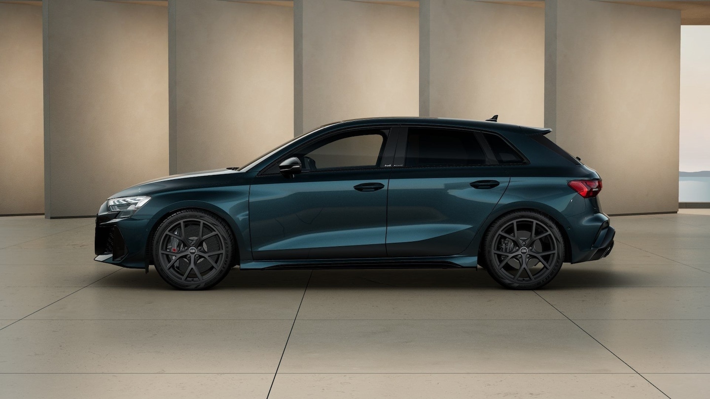 Bild über Audi RS 3 Sportback TFSI quattro 294 kW S tronic - für weitere Informationen kontaktieren Sie den Audi Partner