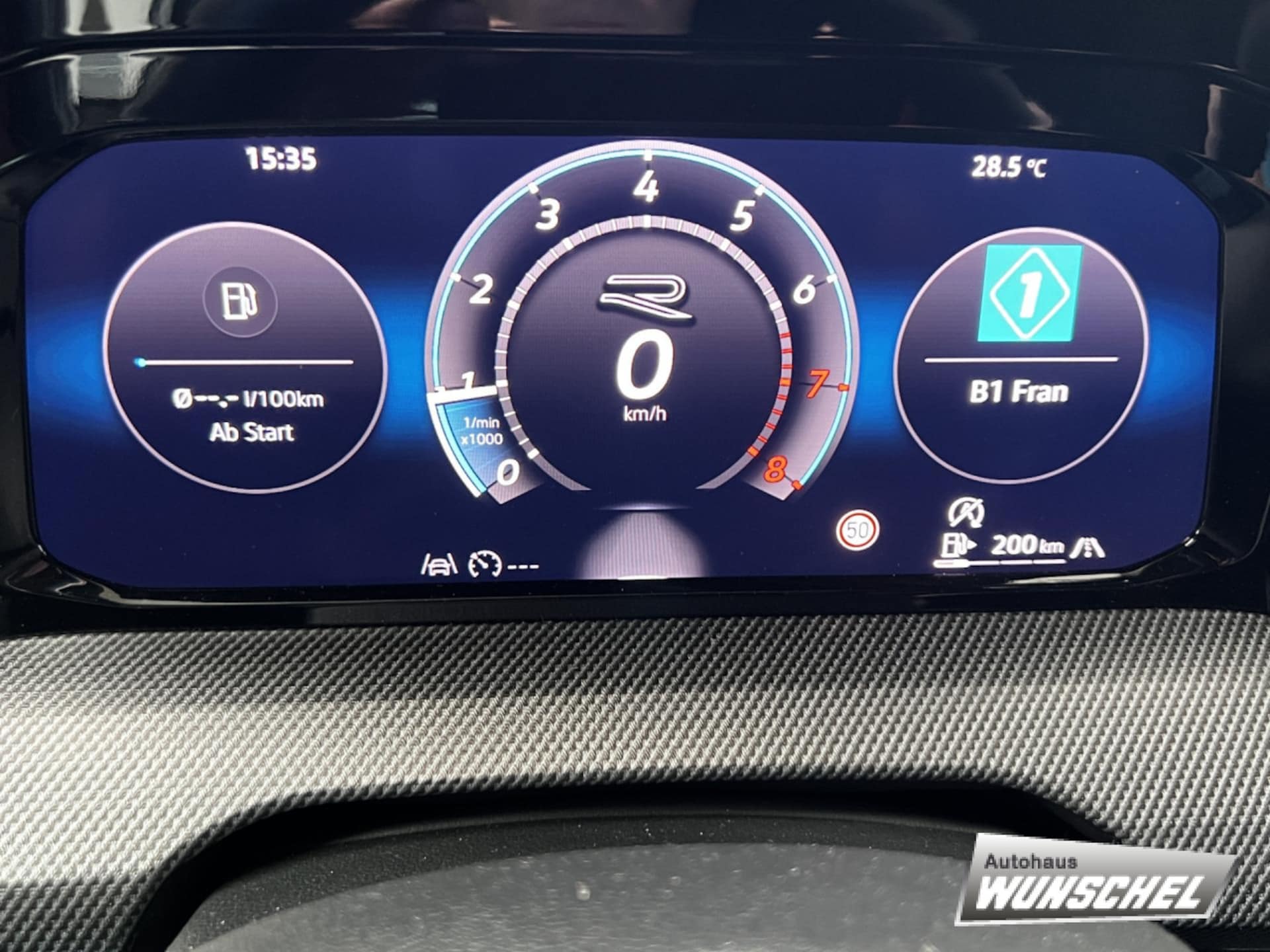 Volkswagen Golf R-Line