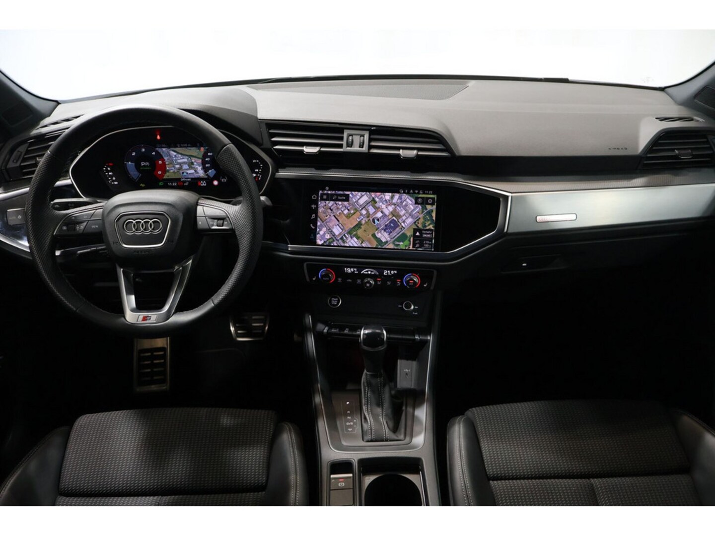 Bild über Audi Q3 Sportback S line 35 TDI S tronic - für weitere Informationen kontaktieren Sie den Audi Partner