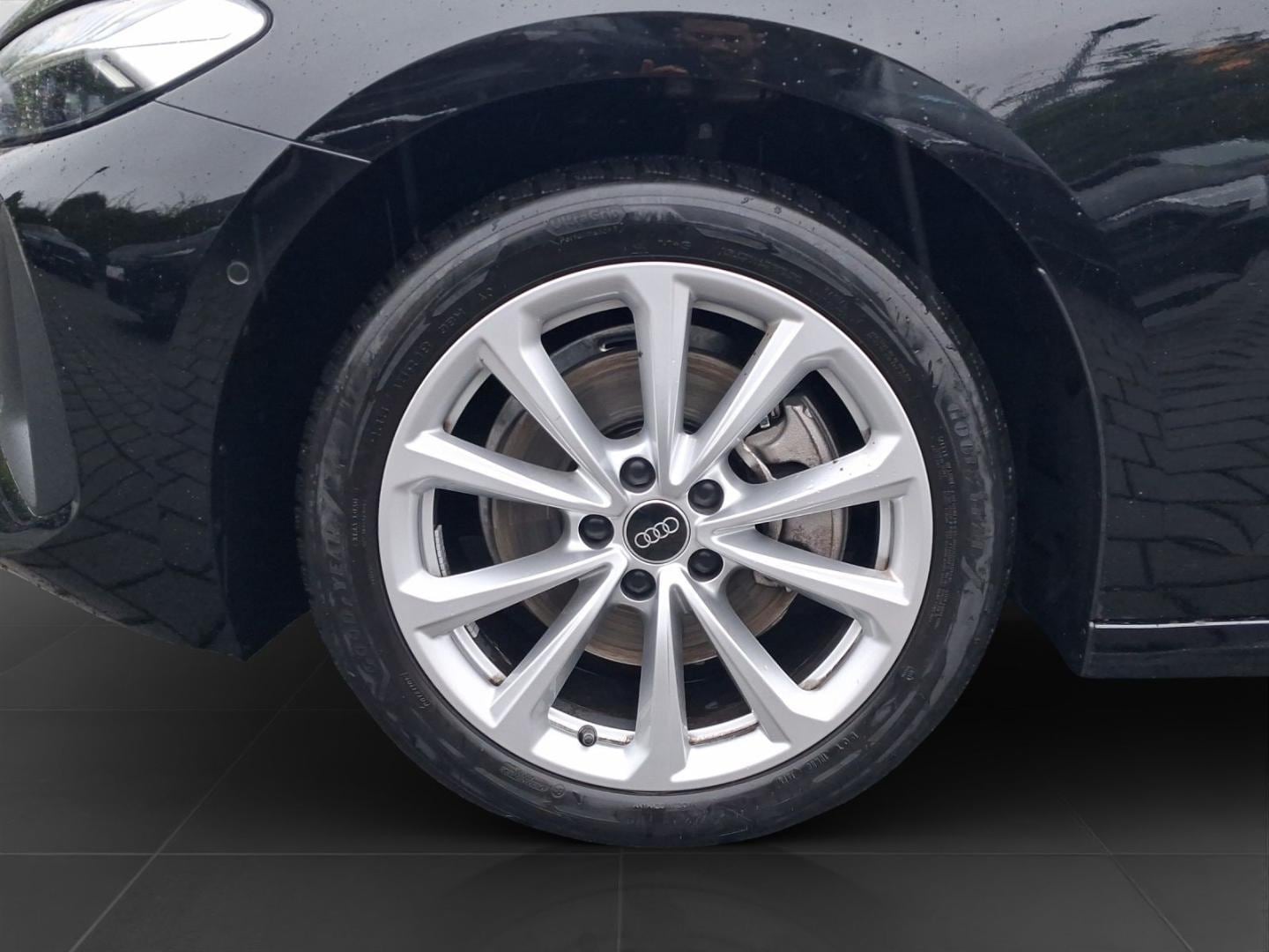 Bild über Audi A5 Avant TFSI 110 kW S tronic - für weitere Informationen kontaktieren Sie den Audi Partner