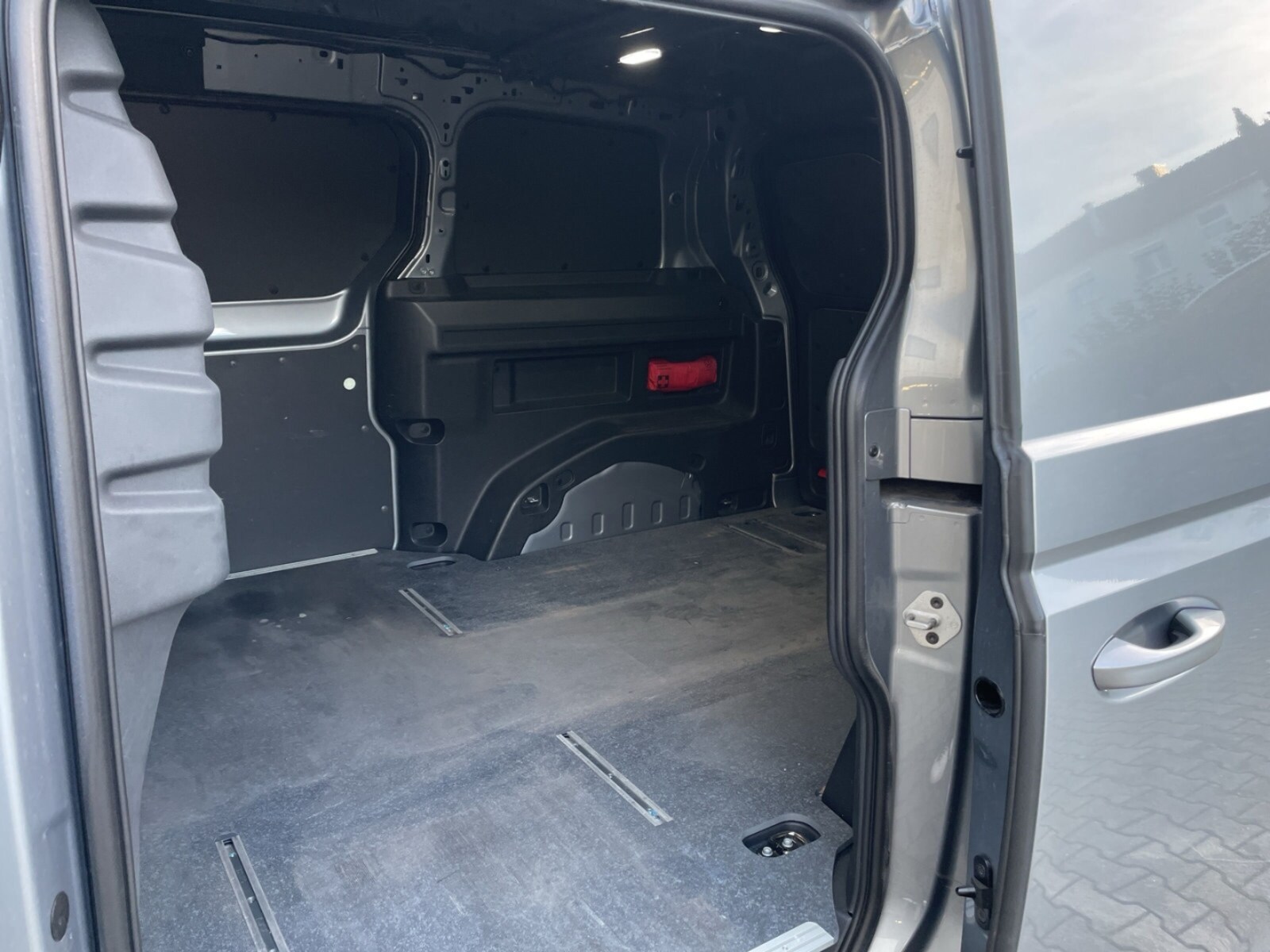 Volkswagen ID. Buzz Cargo – Bild 8