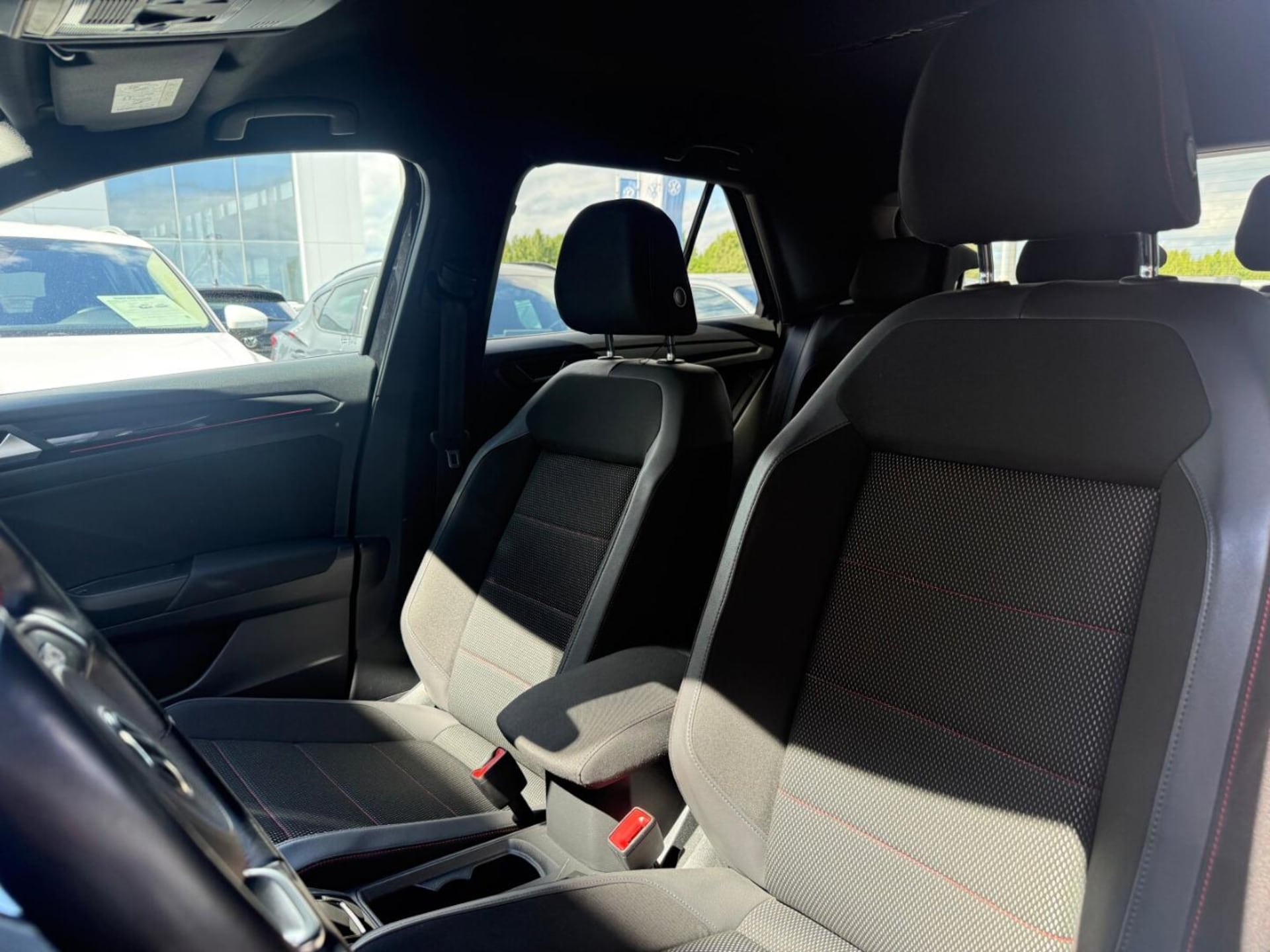 Volkswagen T-Roc Sport