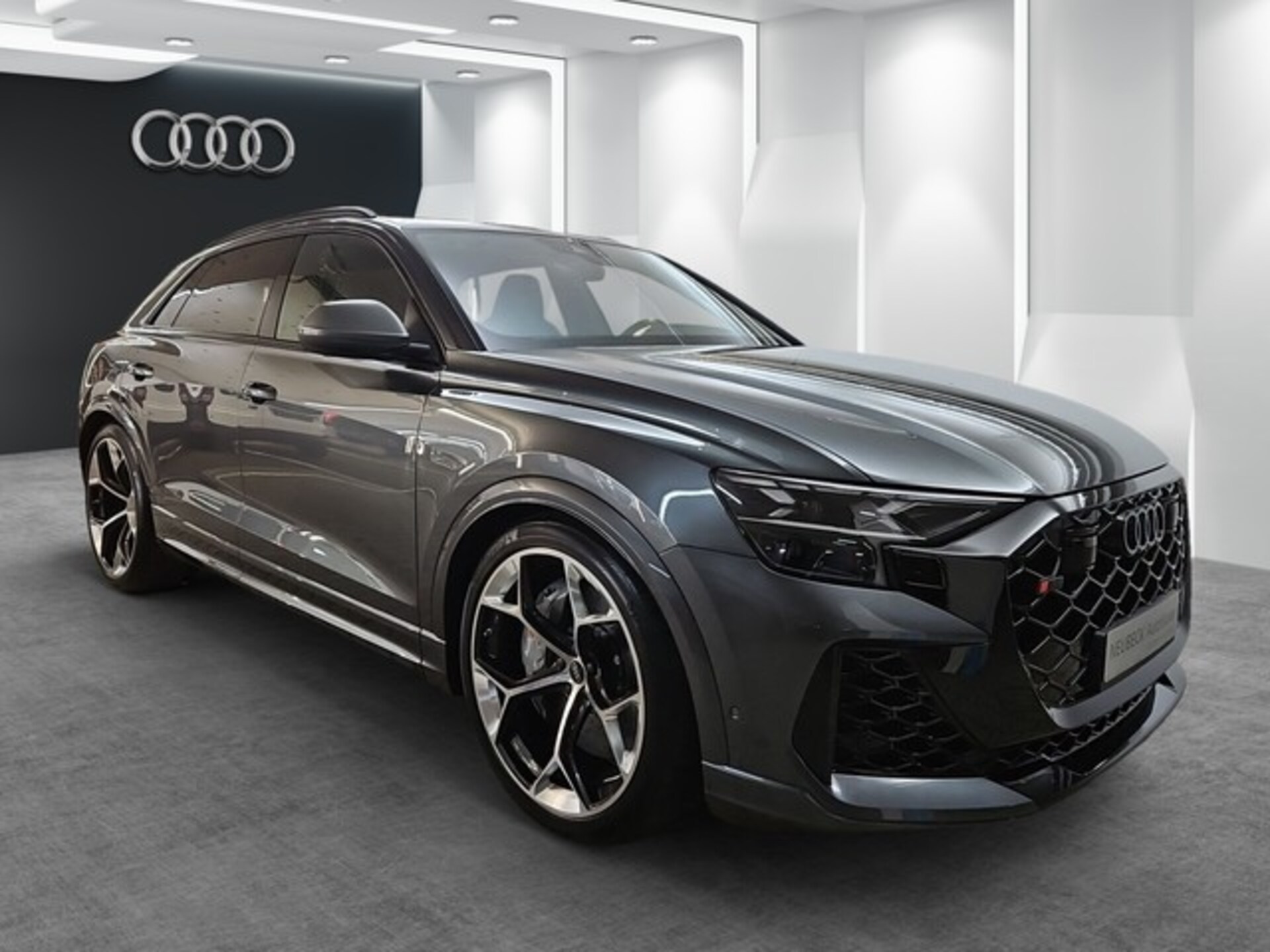 Audi RS Q8 SUV performance