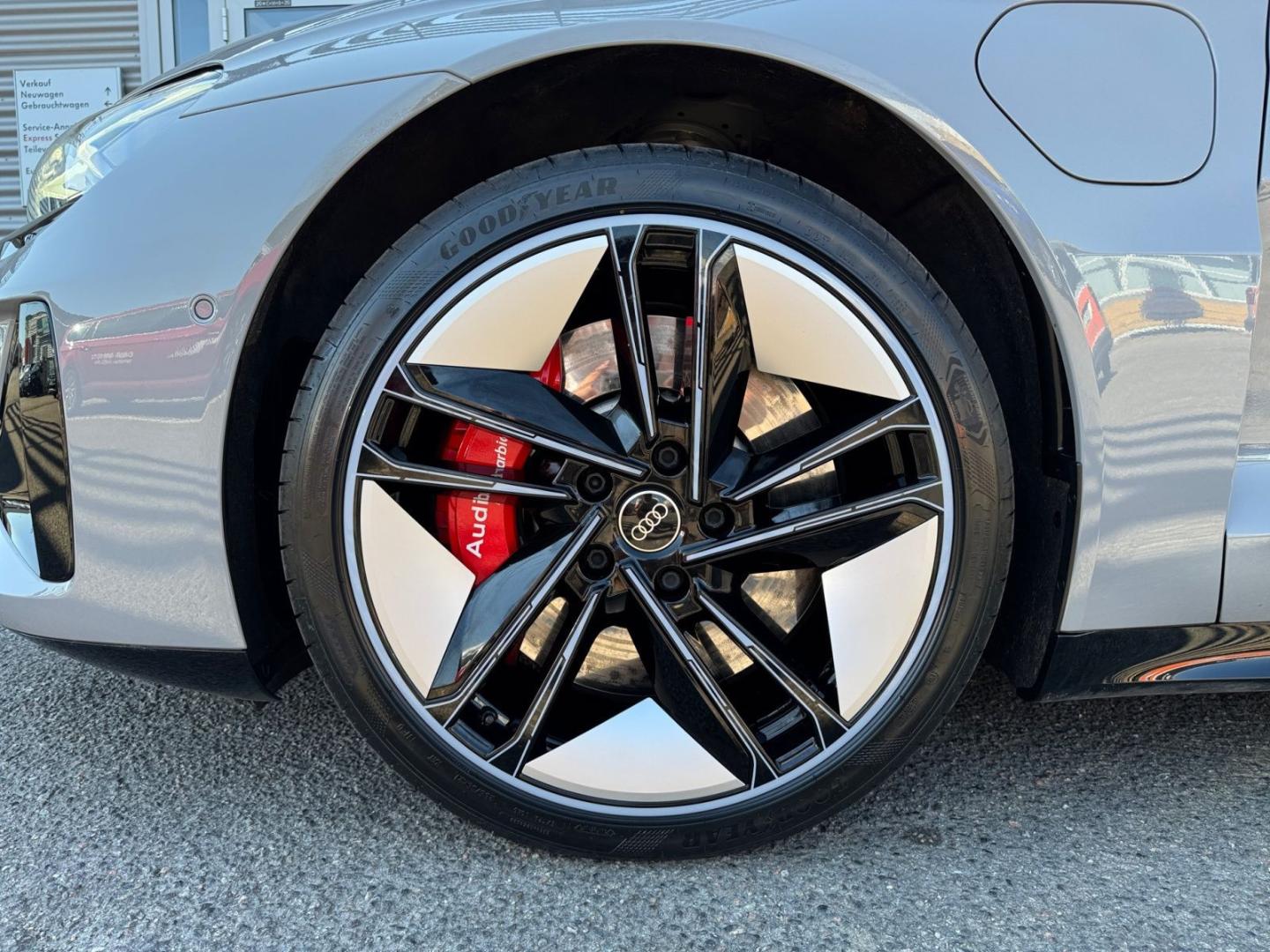 Image about Audi RS e-tron GT e-tron quattro