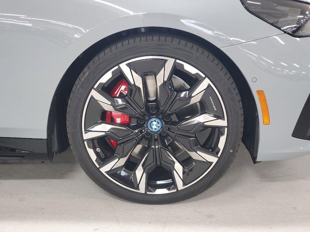 2024 BMW i5
