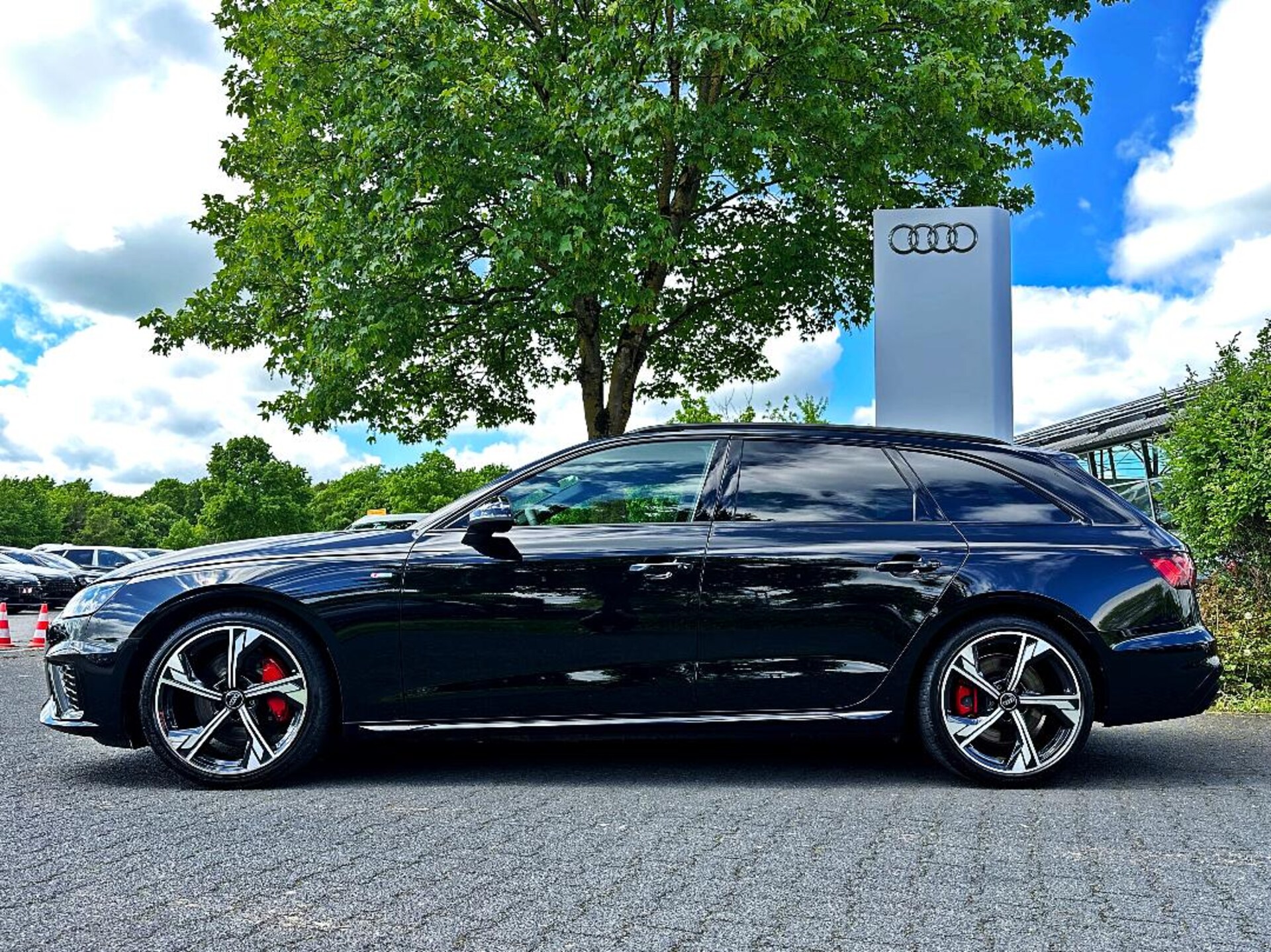 Audi A4 Avant S line