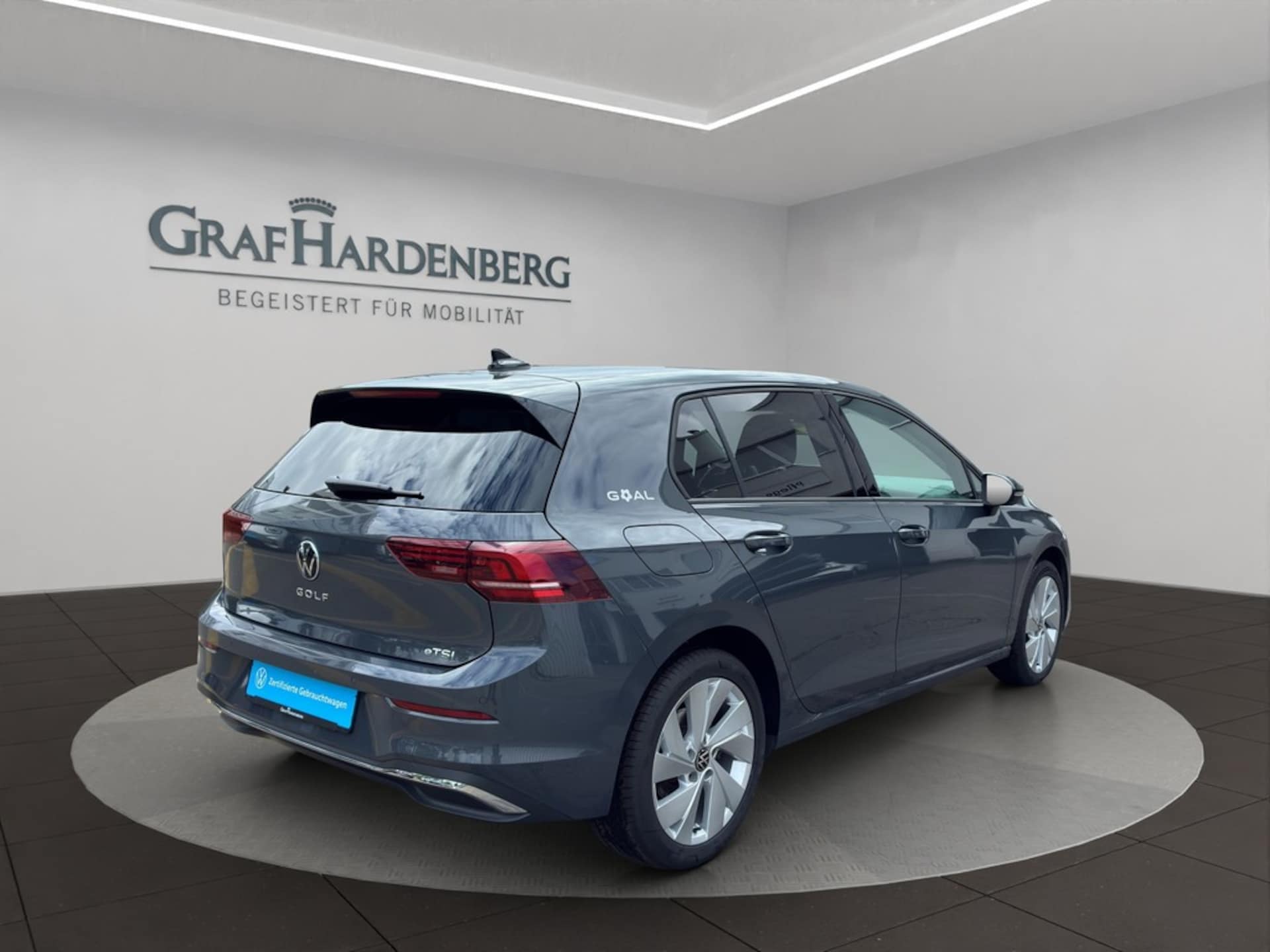 Volkswagen Golf Life