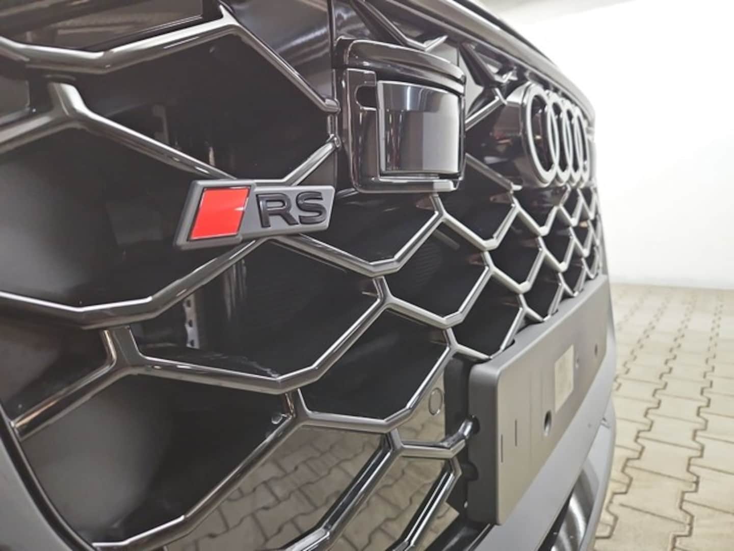 Bild über Audi RS Q8 SUV TFSI quattro 471 kW tiptronic - für weitere Informationen kontaktieren Sie den Audi Partner