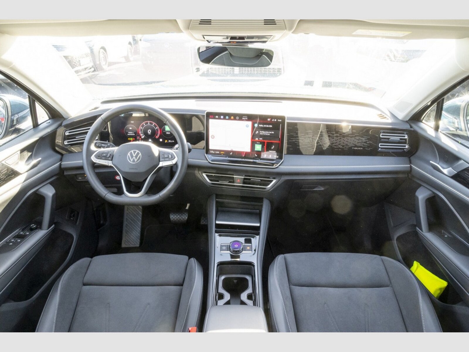 Volkswagen Tiguan – Bild 12