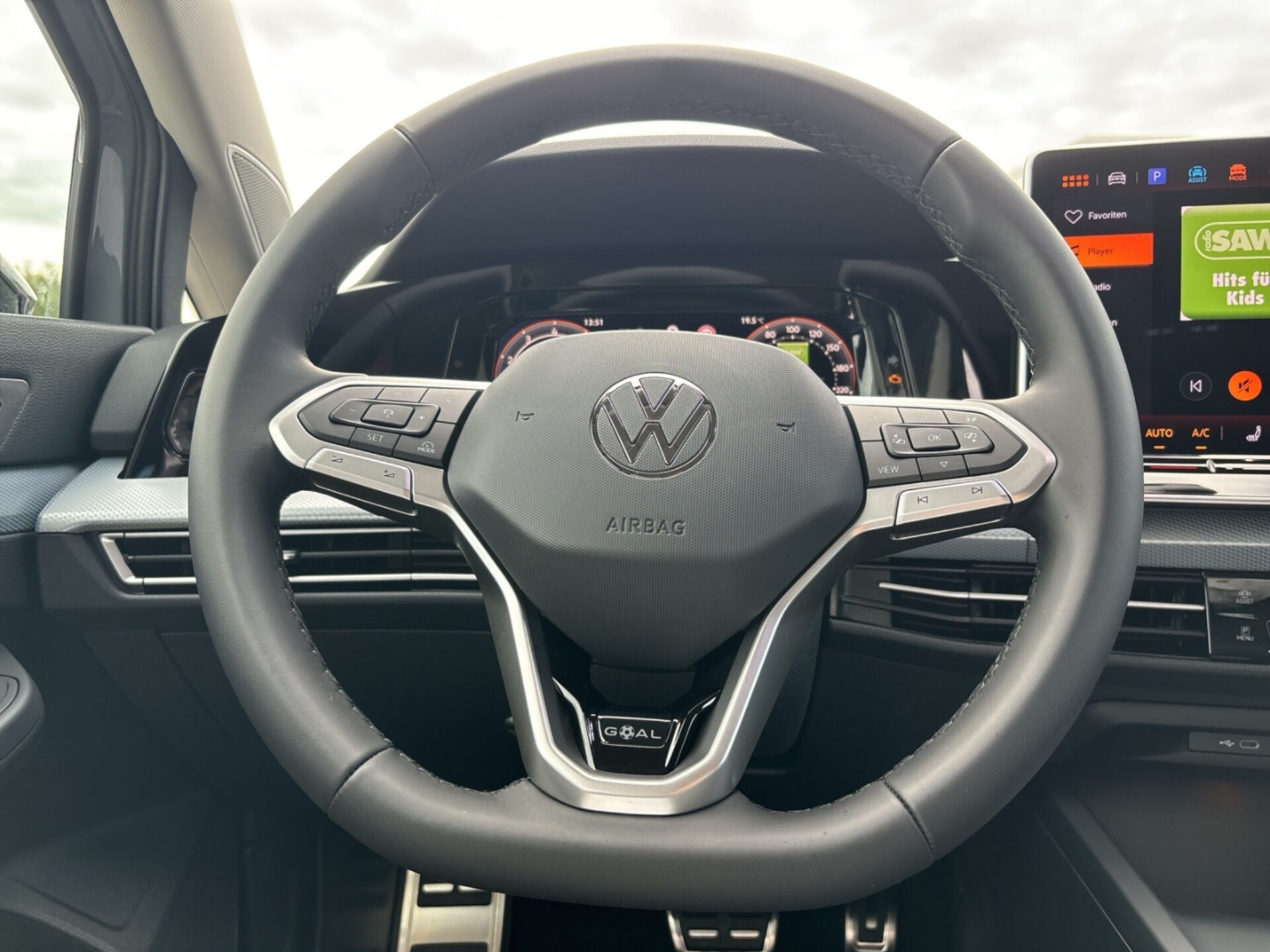 Volkswagen Golf Life