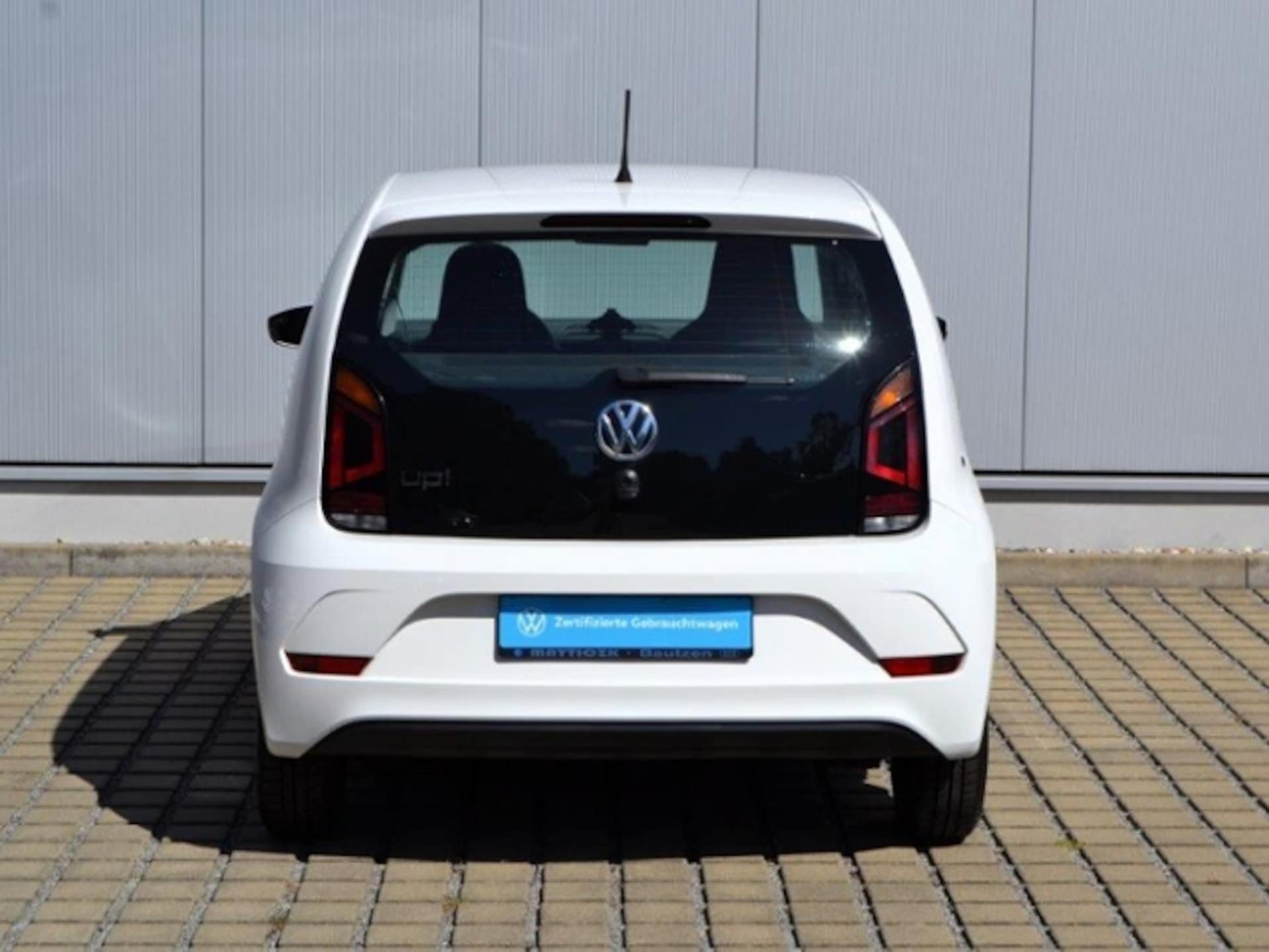 Volkswagen up! move up!