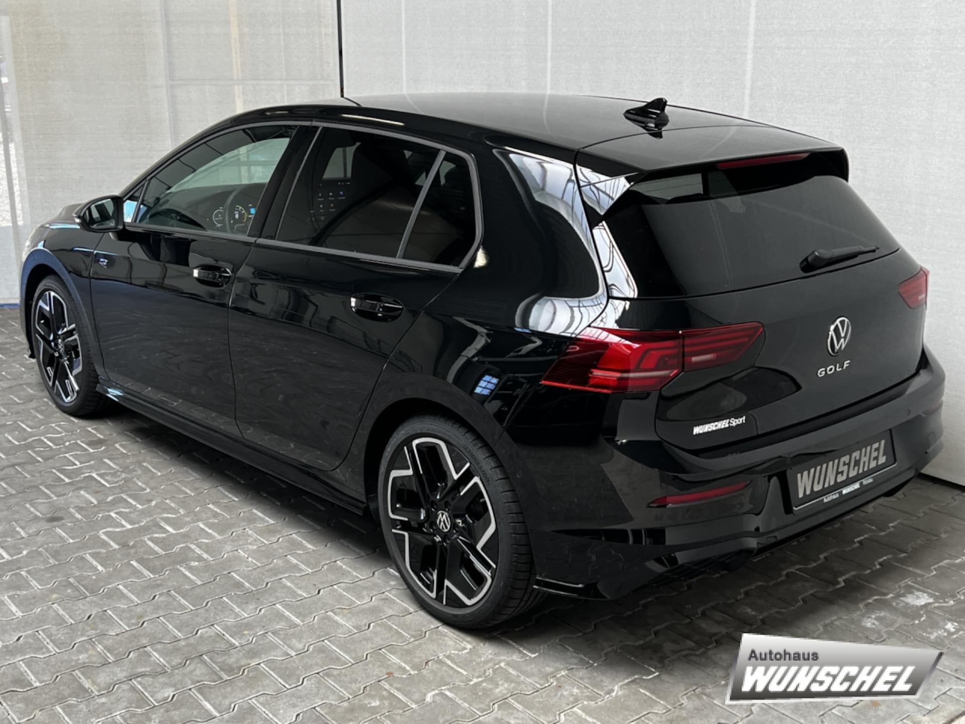 Volkswagen Golf R-Line