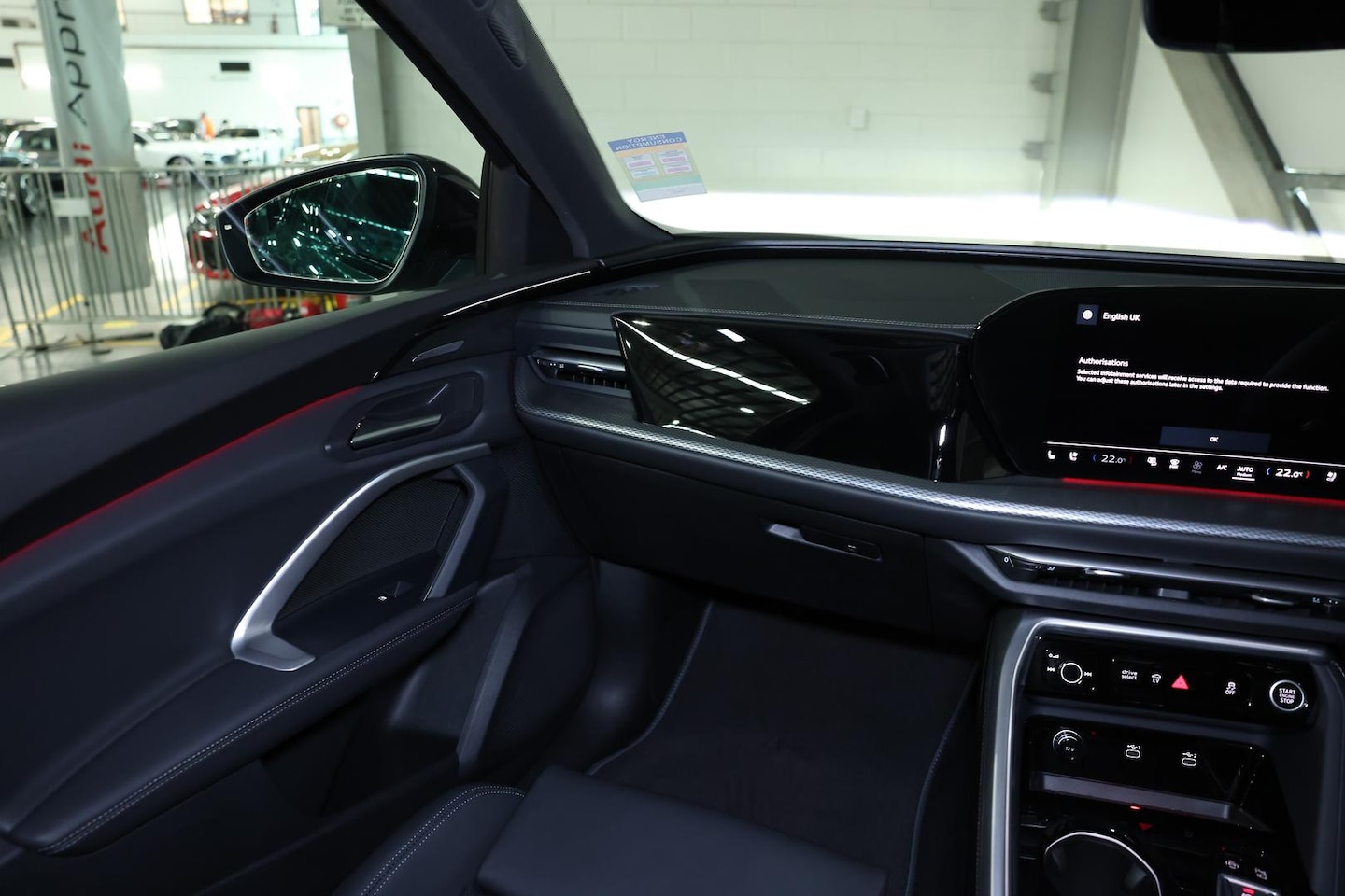 Image about Audi Q5 SUV e-hybrid quattro S tronic