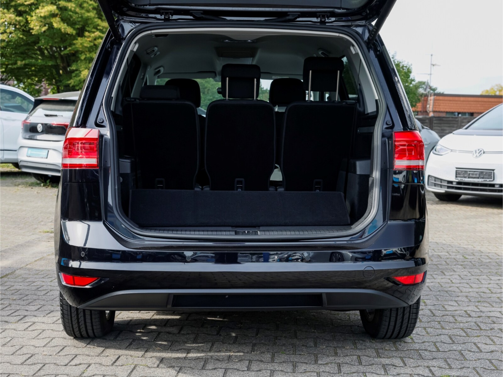 Volkswagen Touran – Bild 12