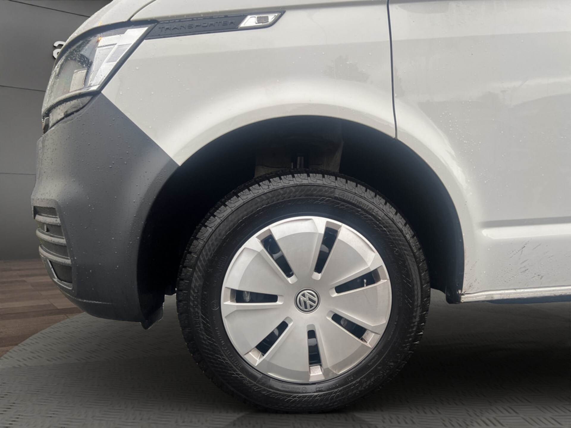 Volkswagen T6.1 Transporter Kasten langer Radstand