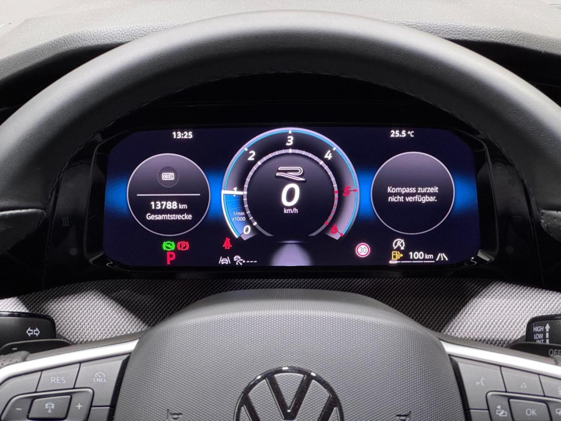 Volkswagen Golf R-Line