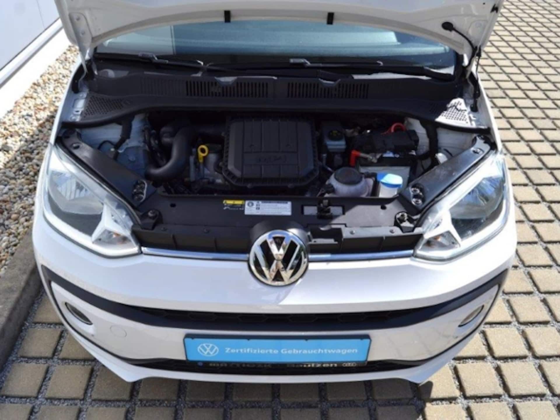 Volkswagen up! move up!