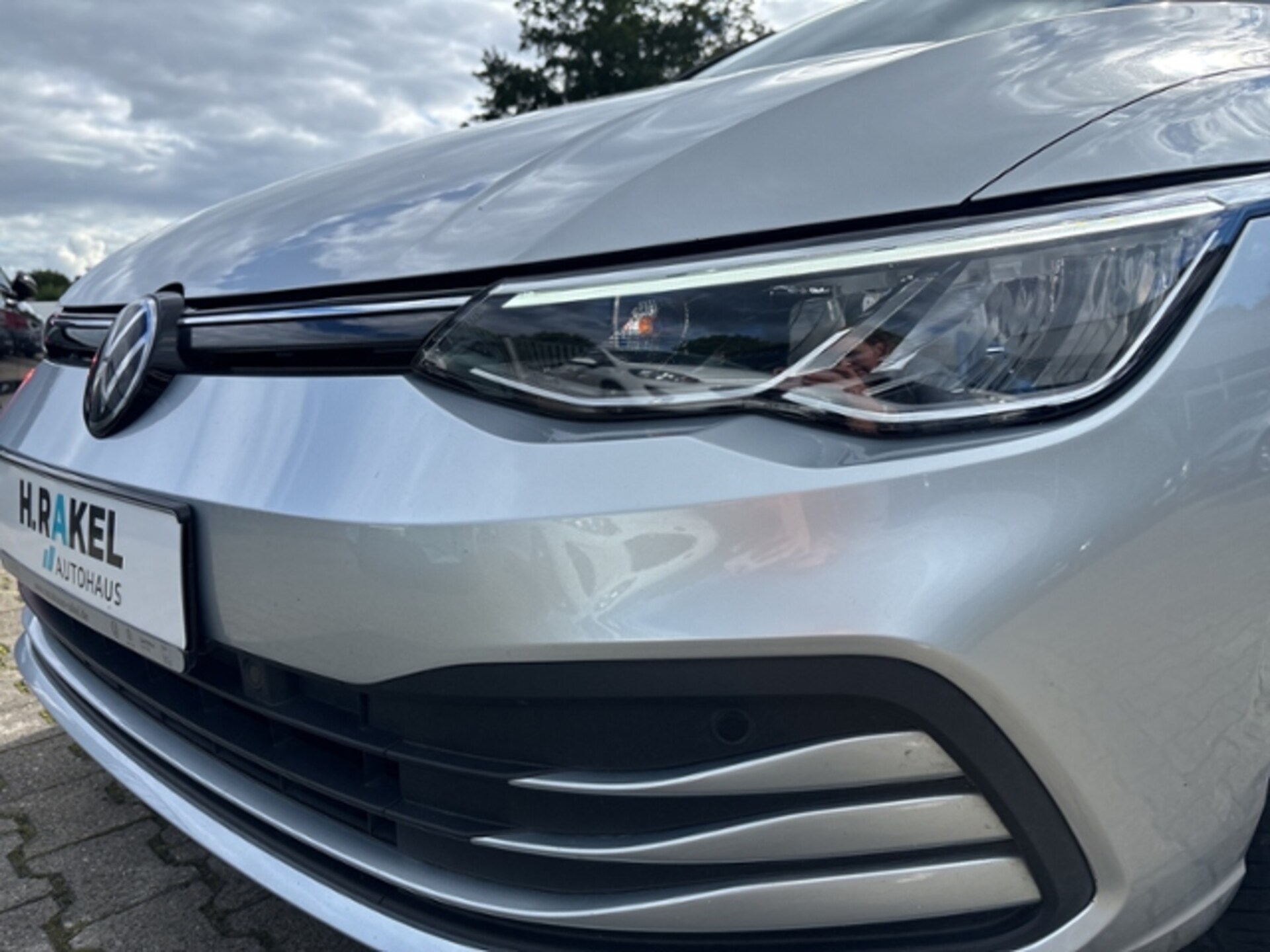 Volkswagen Golf Variant Life