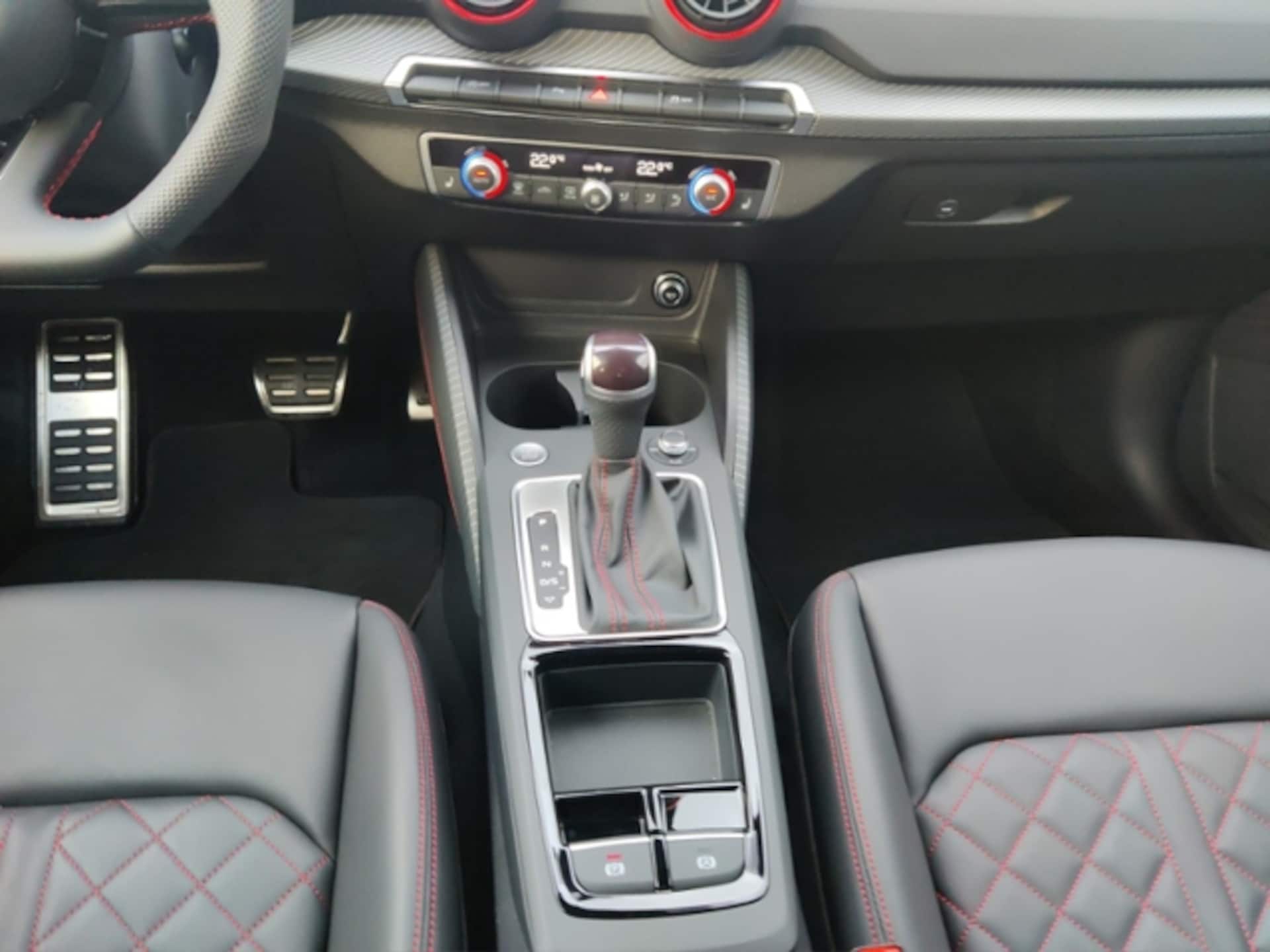 Audi Q2 S line