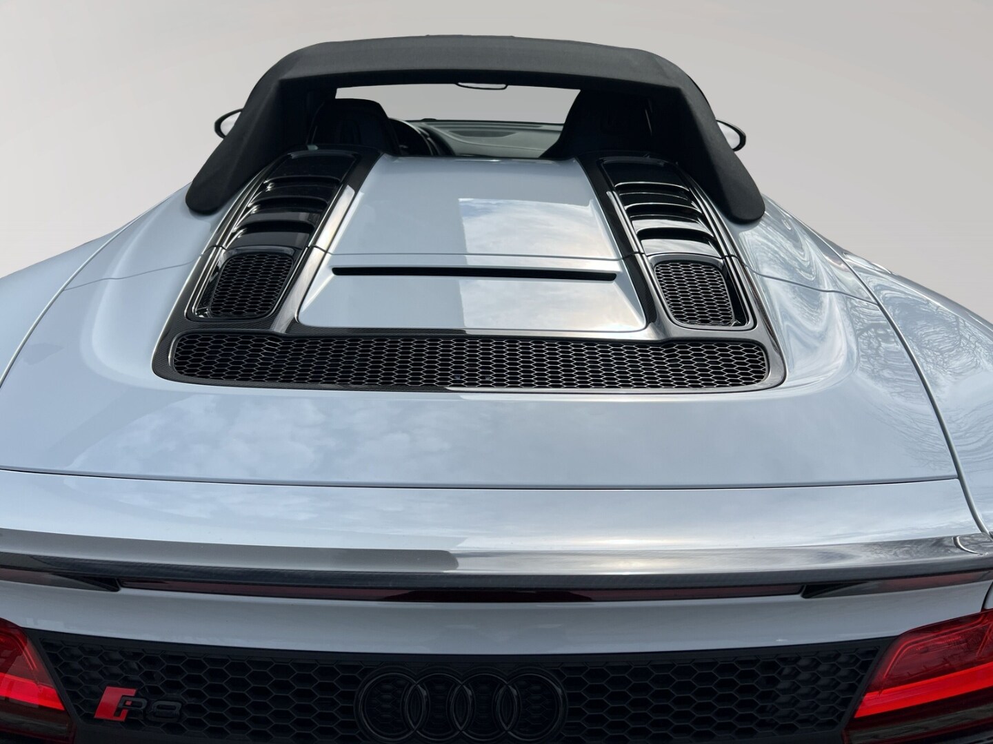 Image about Audi R8 Spyder FSI quattro S tronic