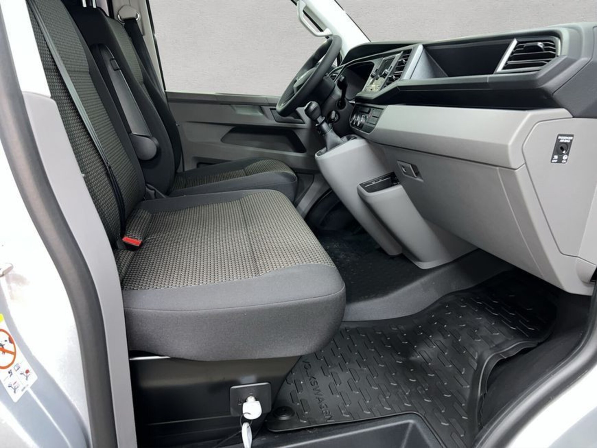 Volkswagen T6.1 Transporter Kasten kurzer Radstand