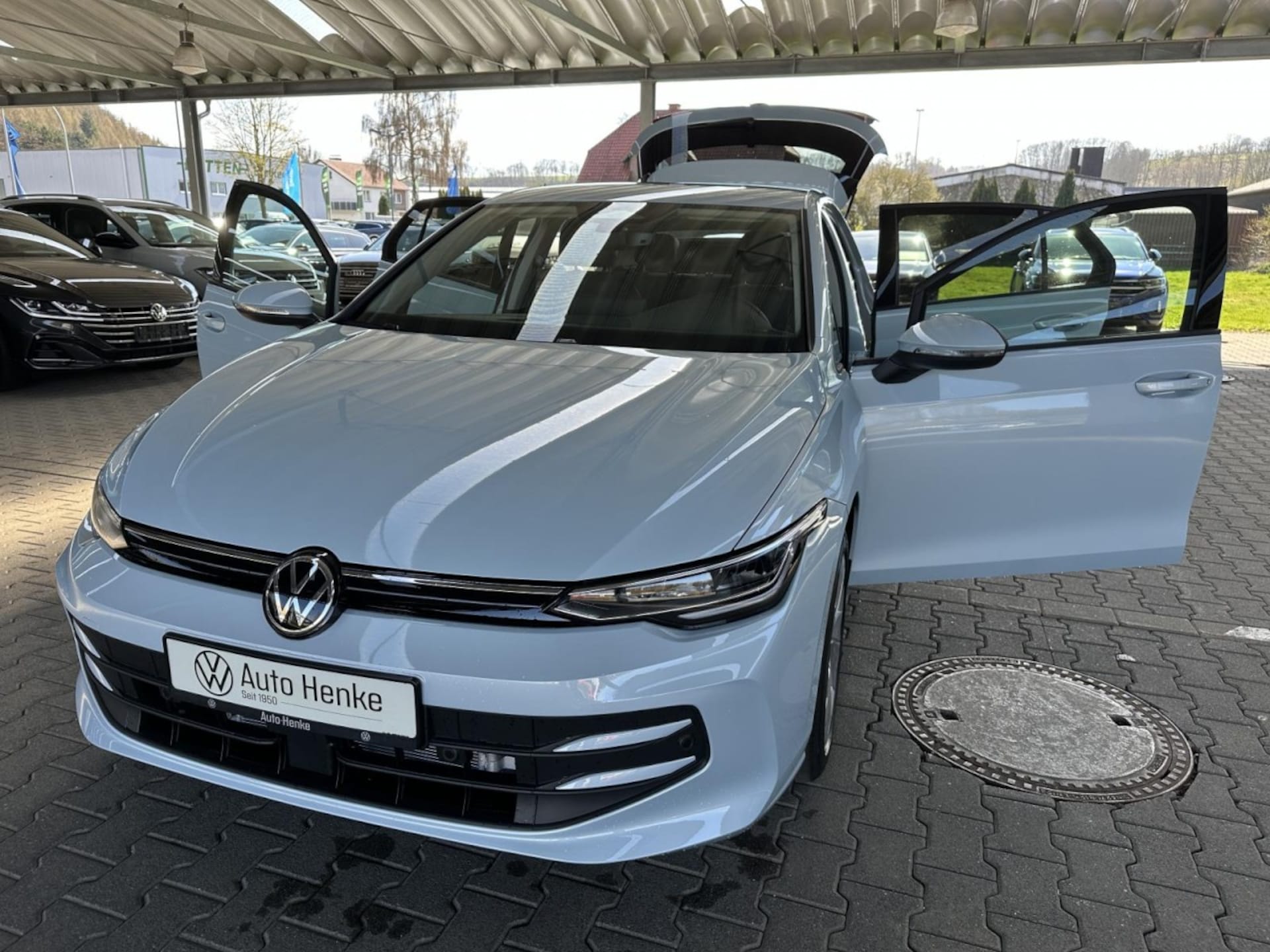 Volkswagen Golf Life
