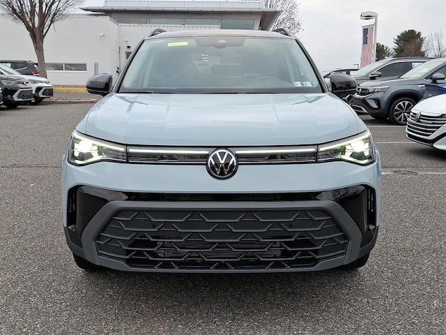 2025 Volkswagen Taos