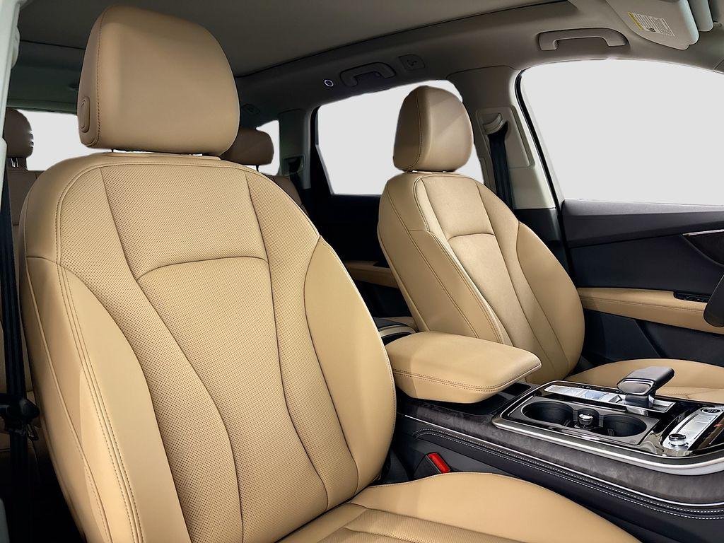 2025 Audi Q7 Premium Plus - Photo 15
