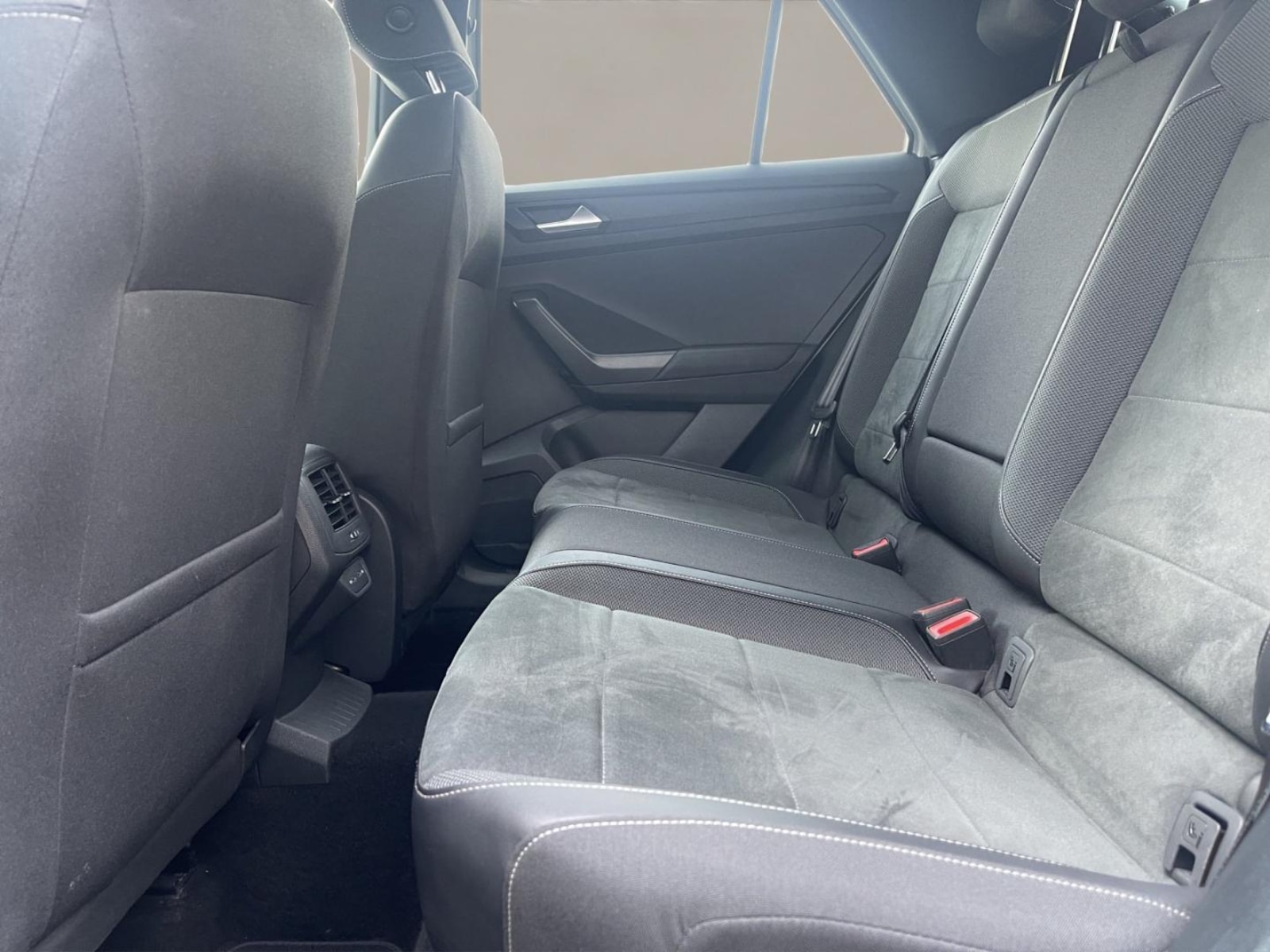 Volkswagen T-Roc – Bild 15