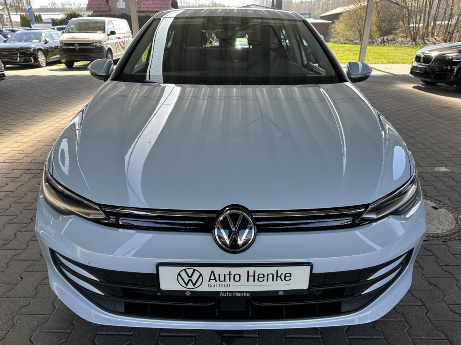 Volkswagen Golf Life