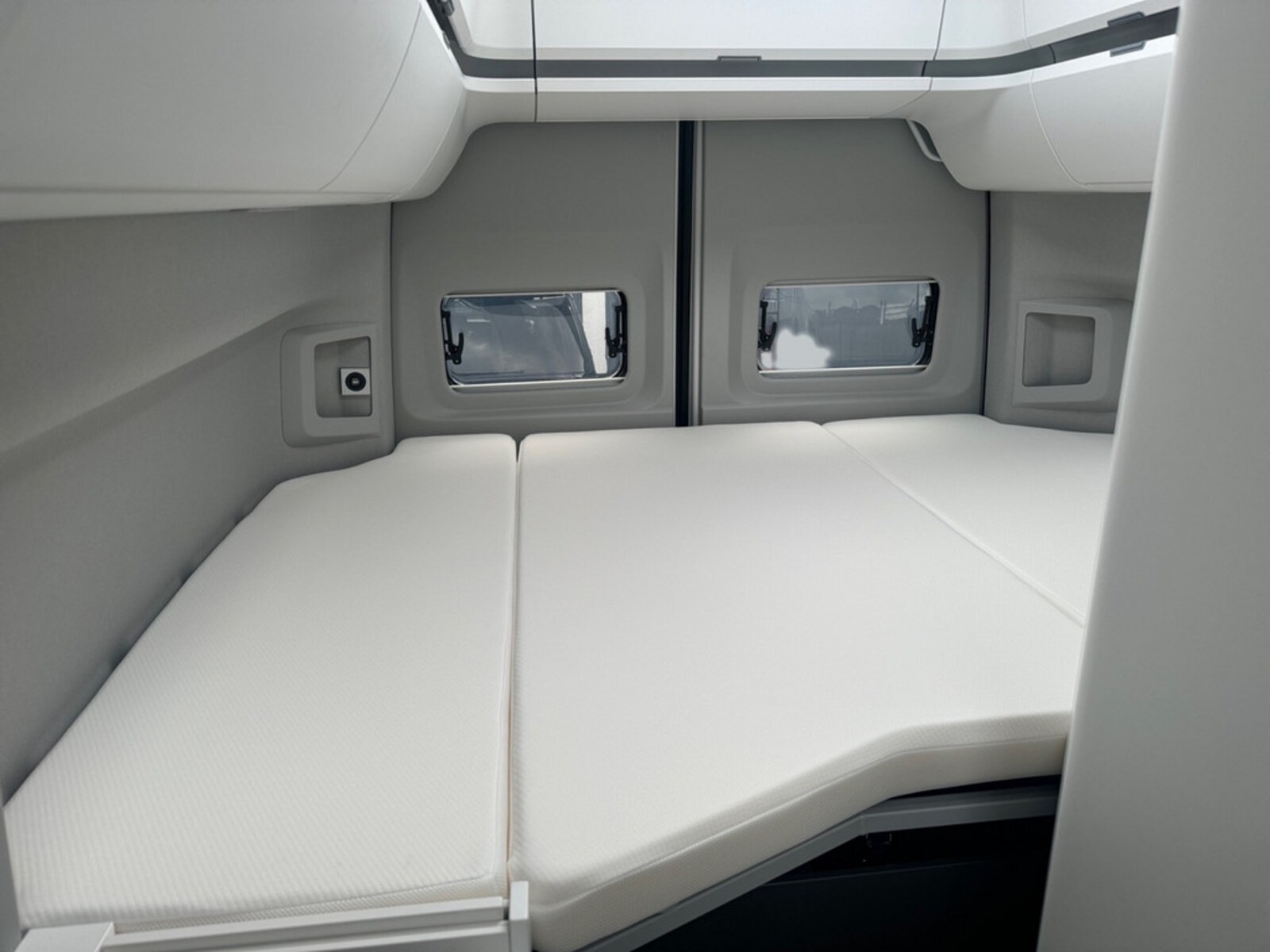 Volkswagen Grand California 600 – Bild 8