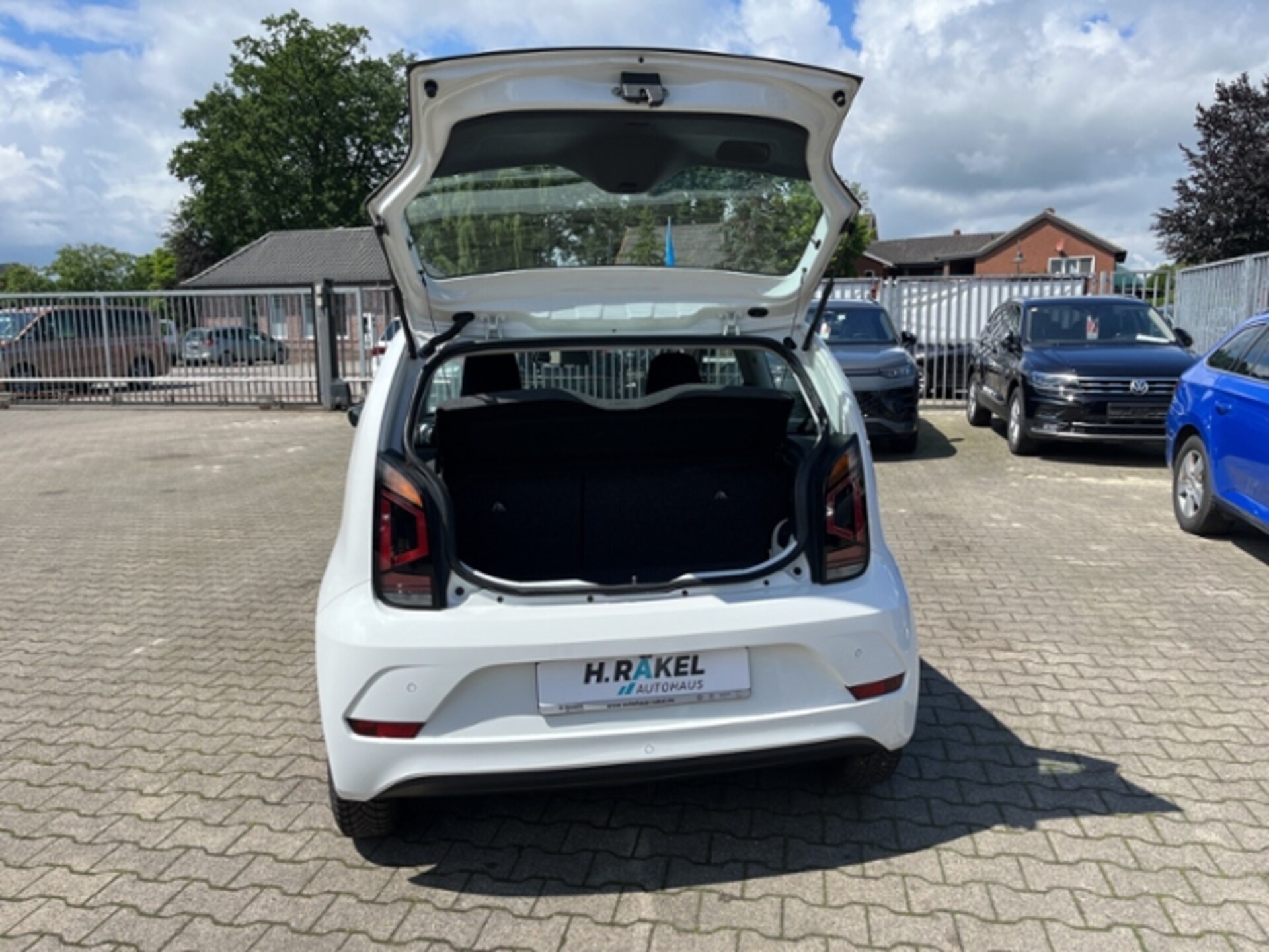 Volkswagen up!