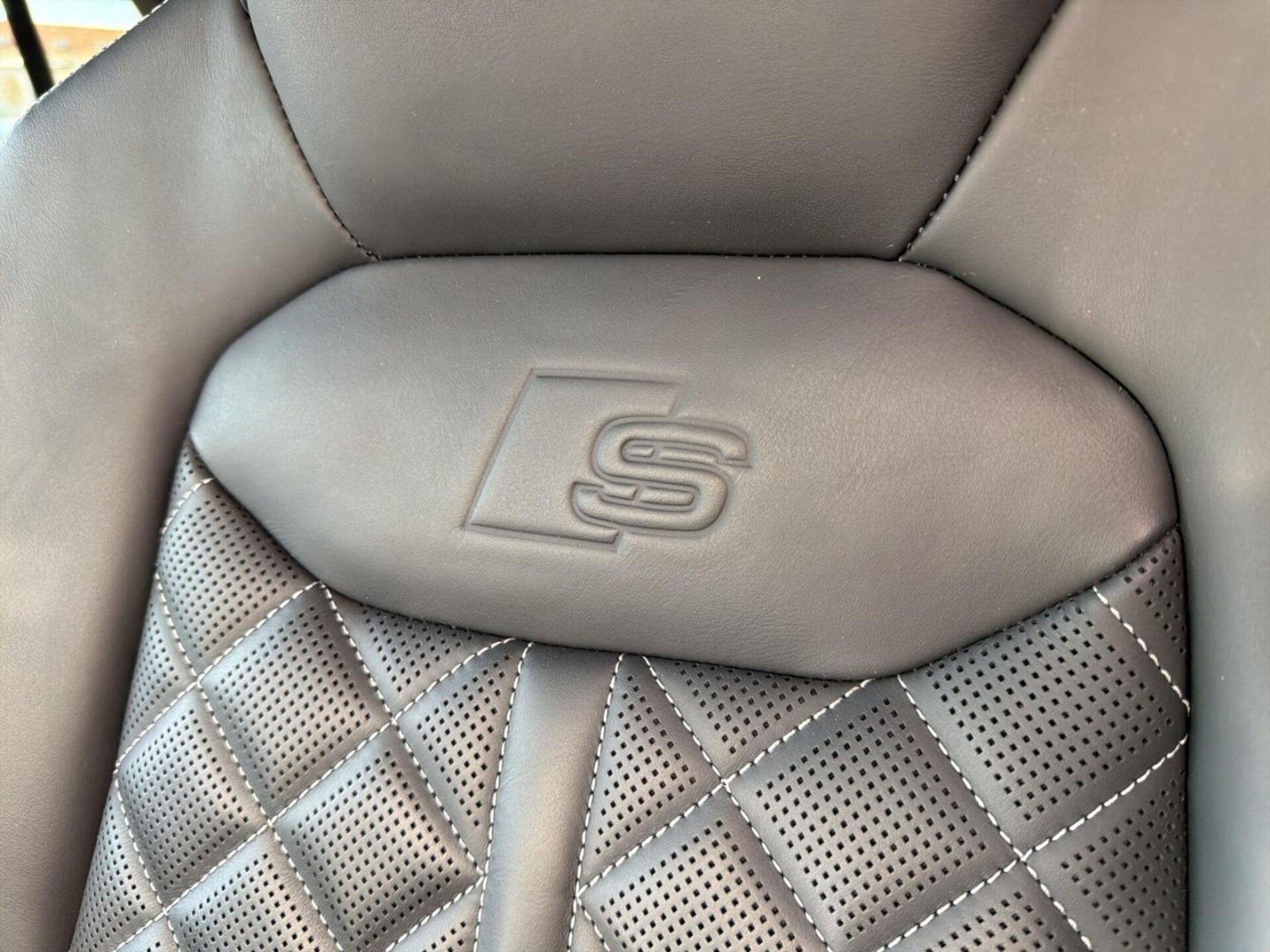 Audi SQ8 SUV