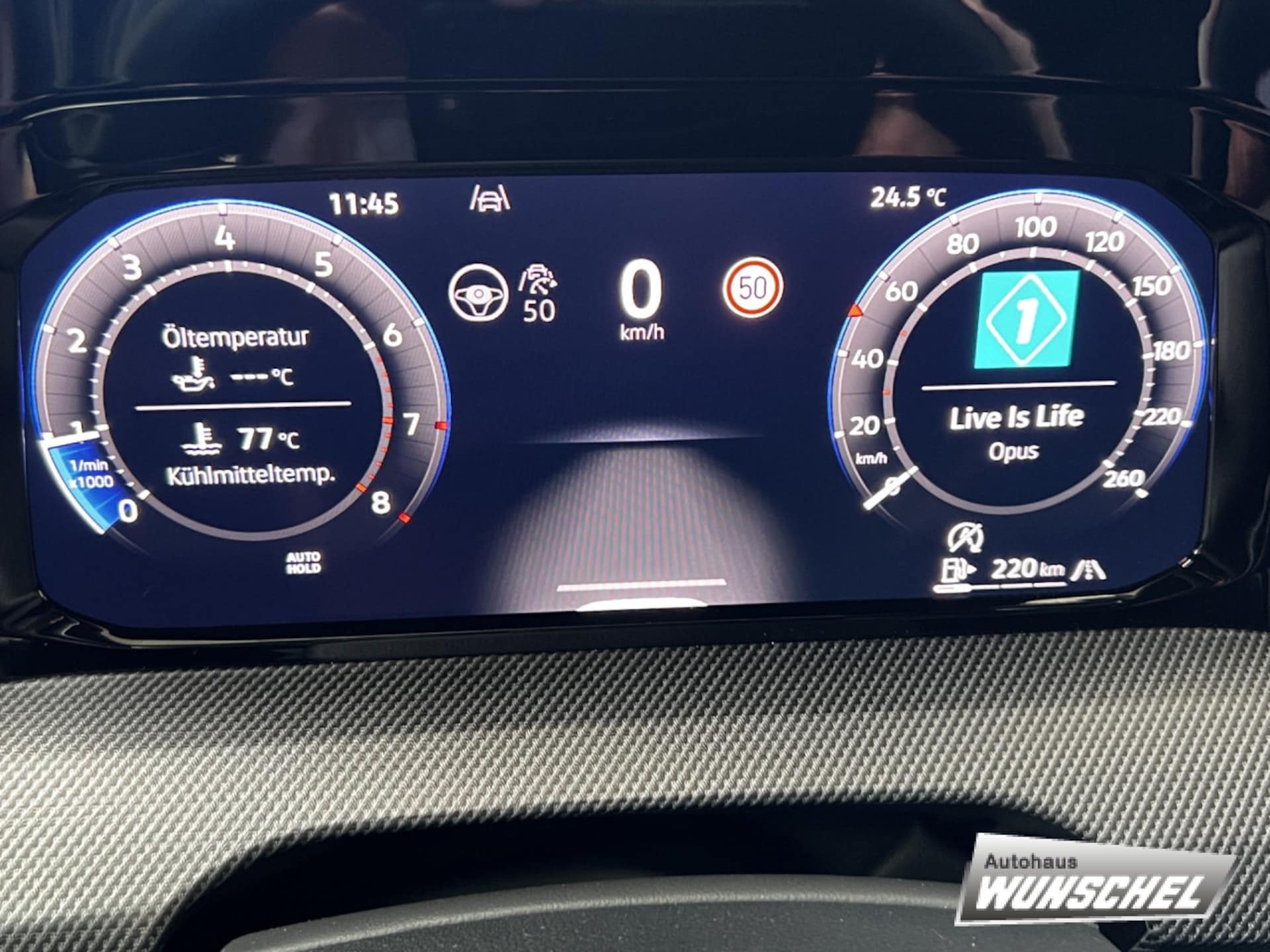 Volkswagen Golf R-Line