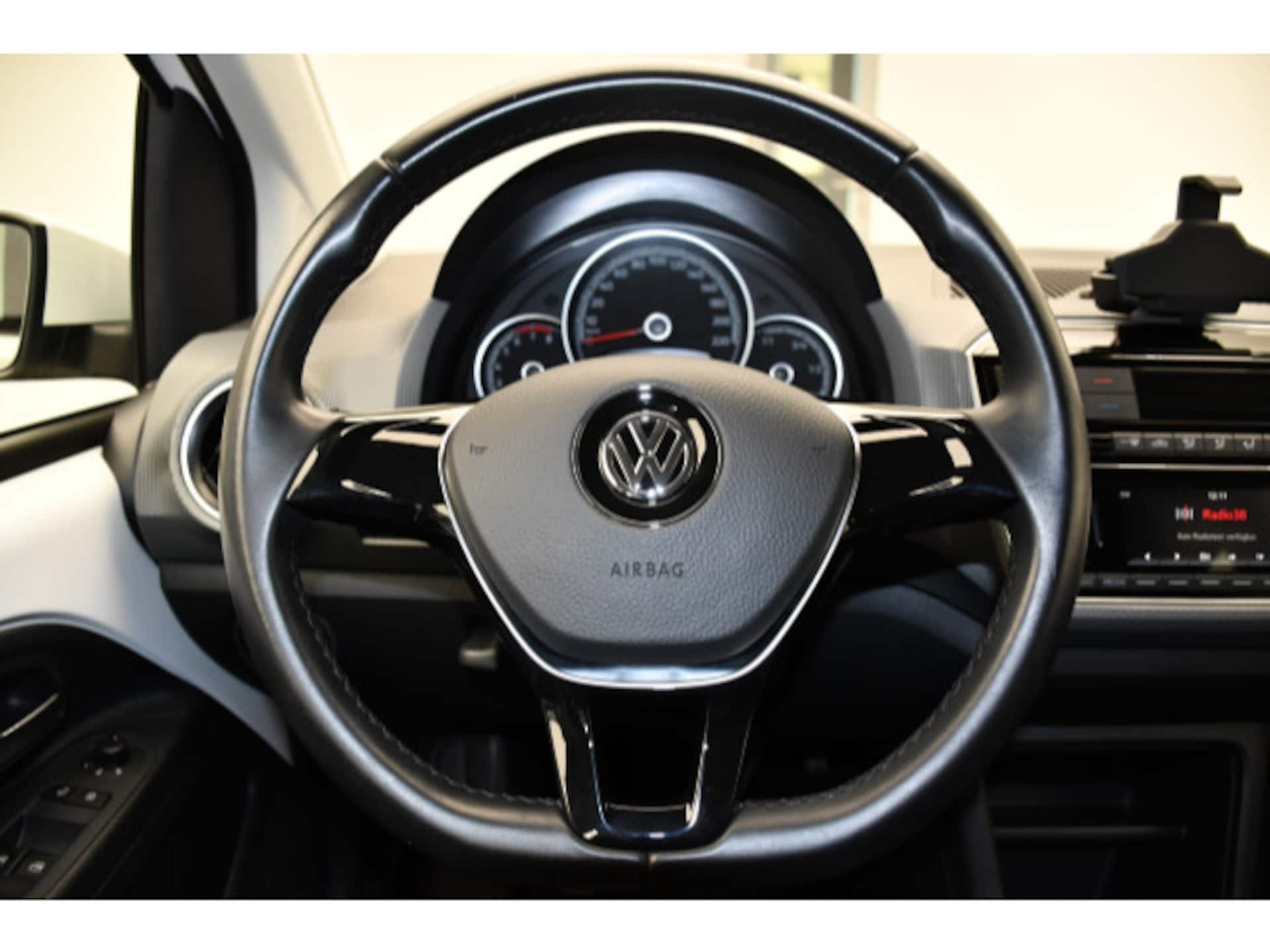 Volkswagen up! join up!